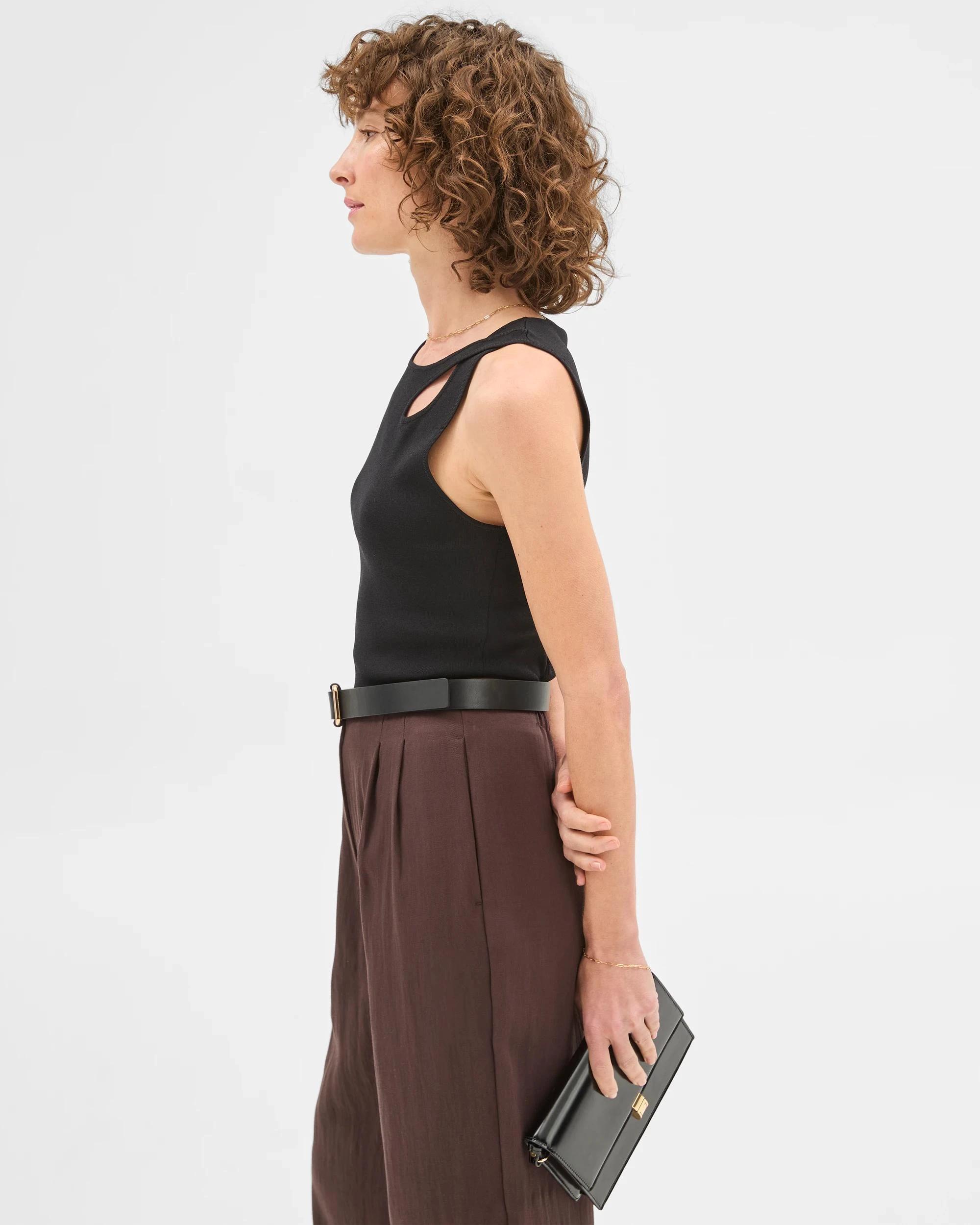 5 Sleeveless Crepe Knit Tank Top - Preview BLACK, 5 of 6