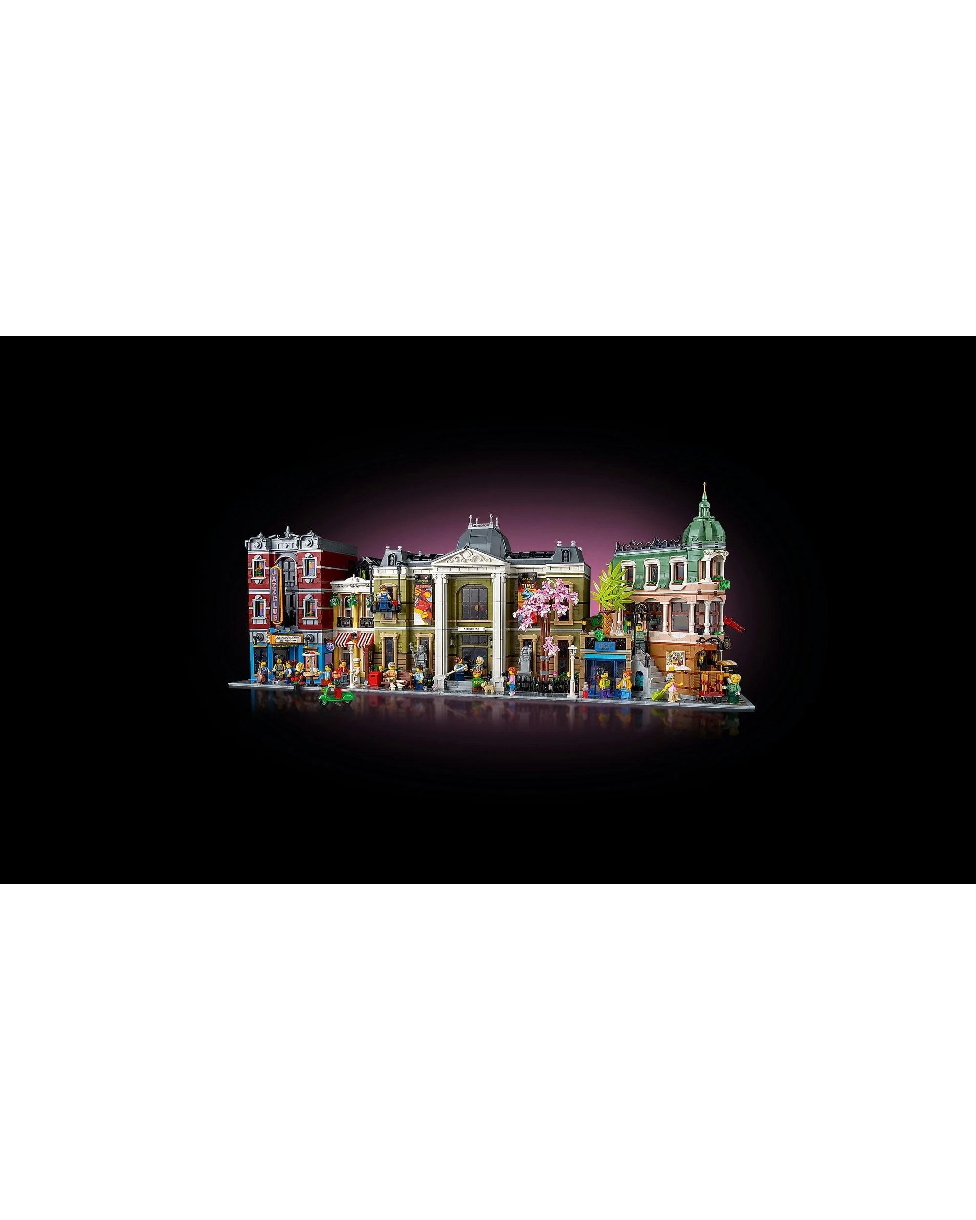 8 LEGO Icons Natural History Museum - 10326, 8 of 10