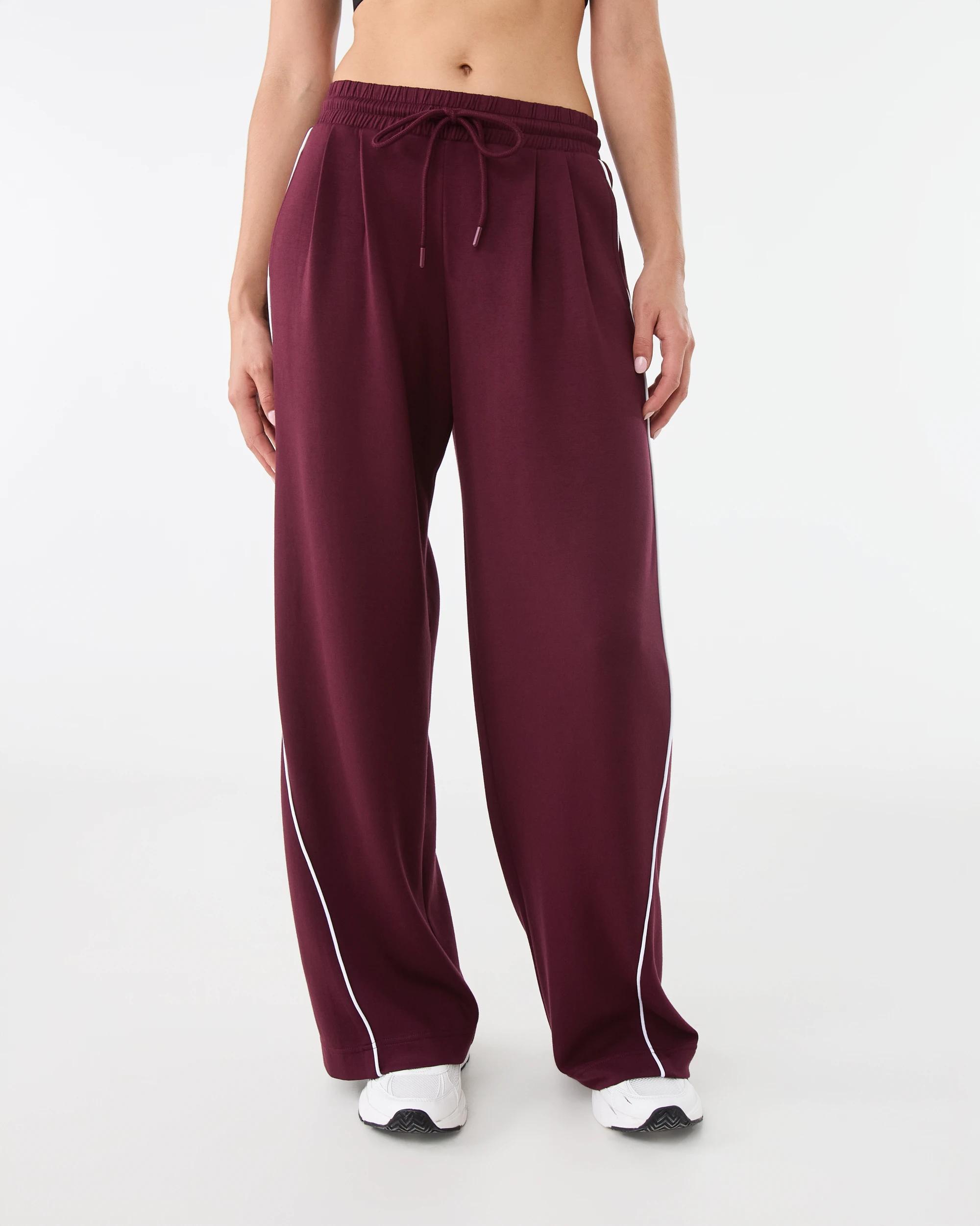 1 Side Pipe Pants Red Royale, 1 of 7