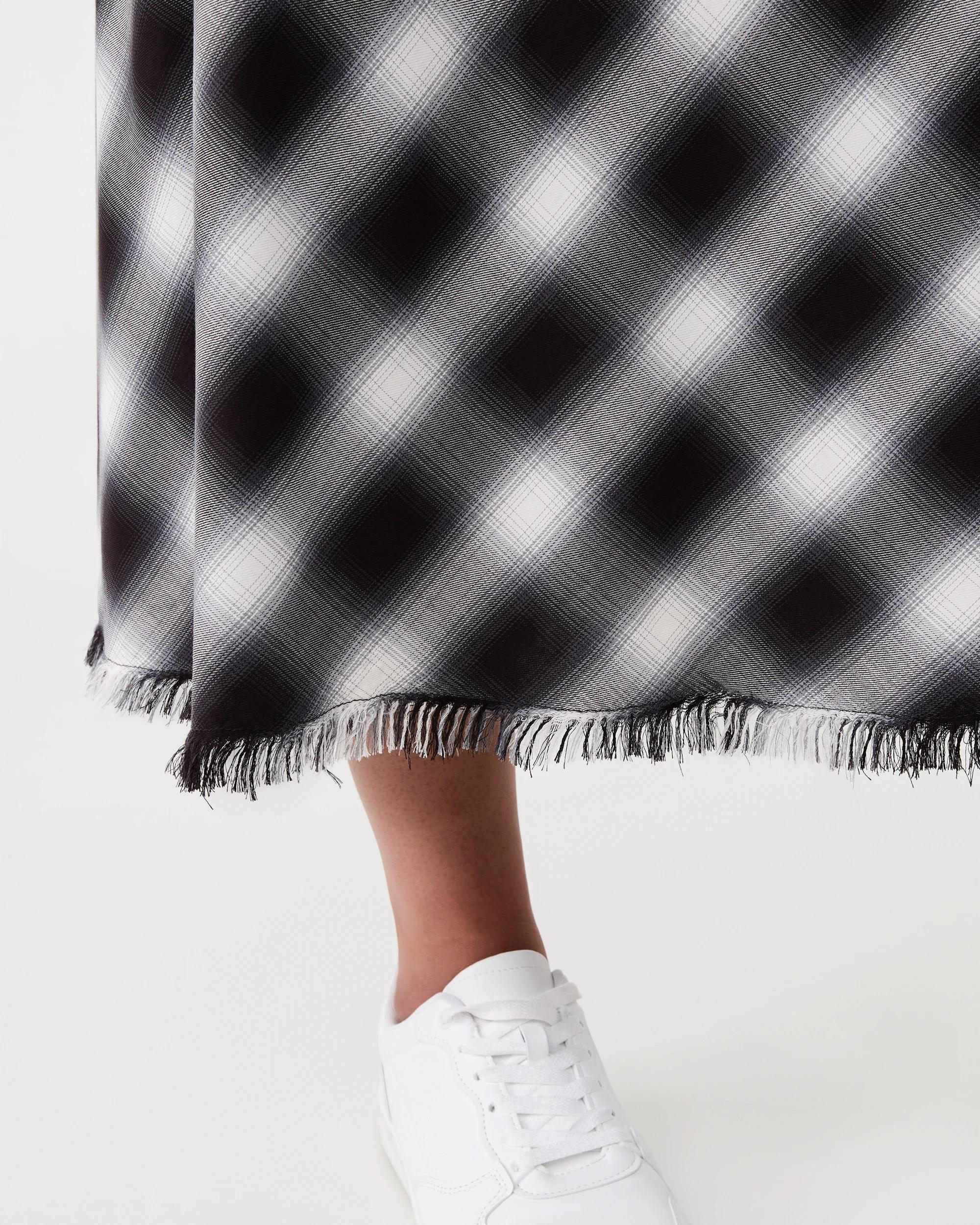 5 Asymmetrical Flannel Skirt Grey Check, 5 of 6