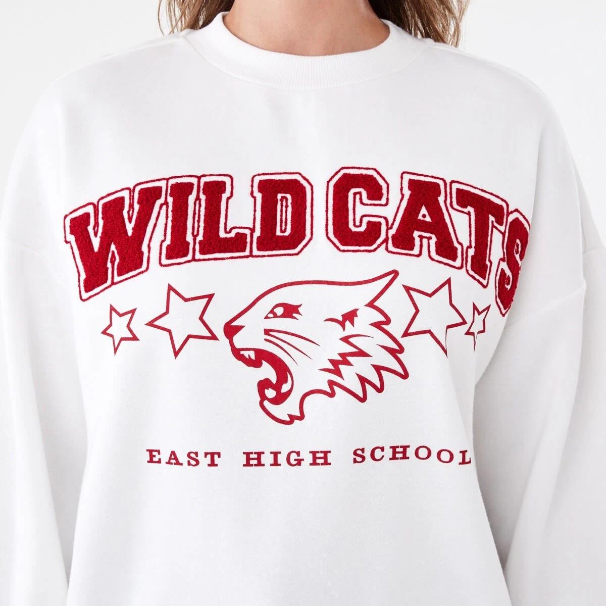 5 High School Musical License Long Sleeve Sweatshirt Wildcats, 5 of 6