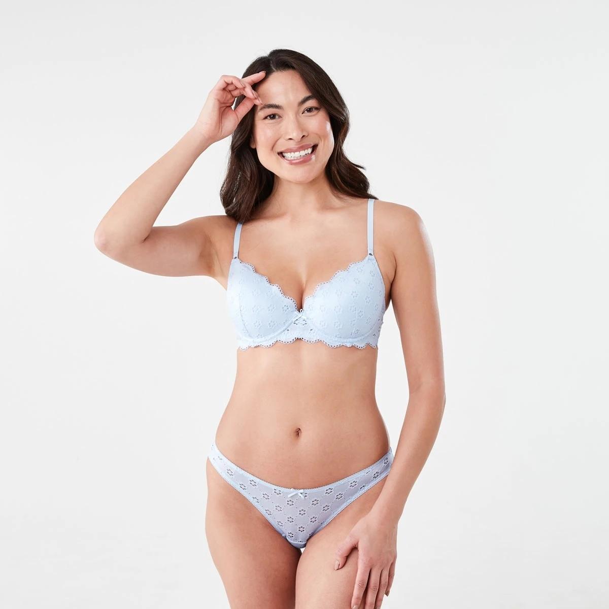 6 Co-ordinated Broderie T-shirt Bra HALOGEN BLUE, 6 of 6