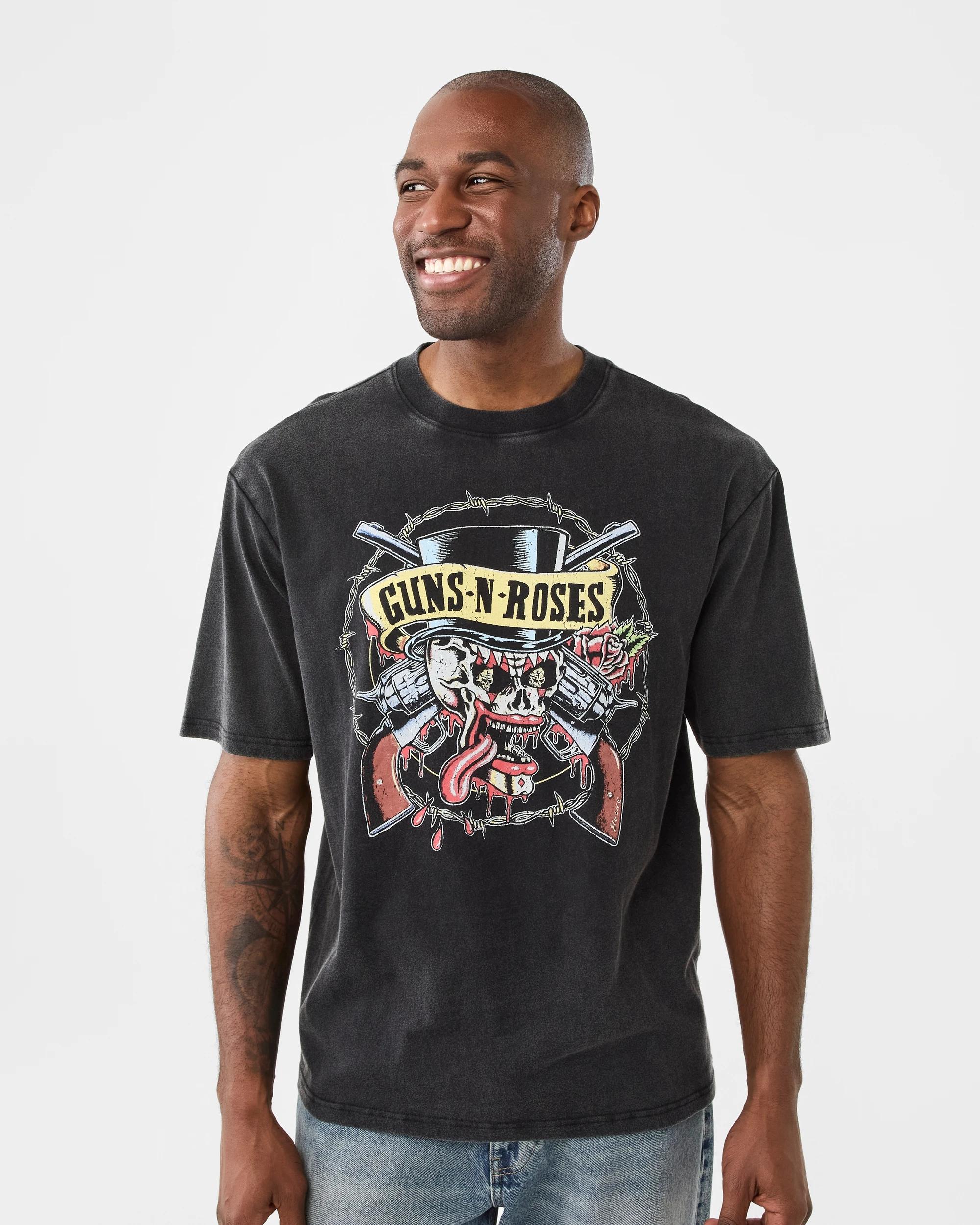 Guns & Roses License T-shirt - Kmart NZ