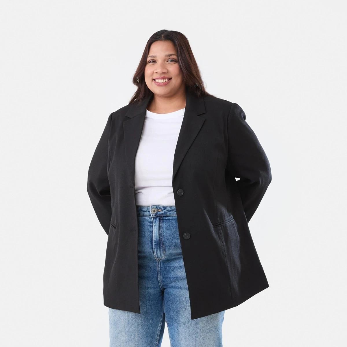 1 Curve Cuff Split Blazer BLACK, 1 of 6