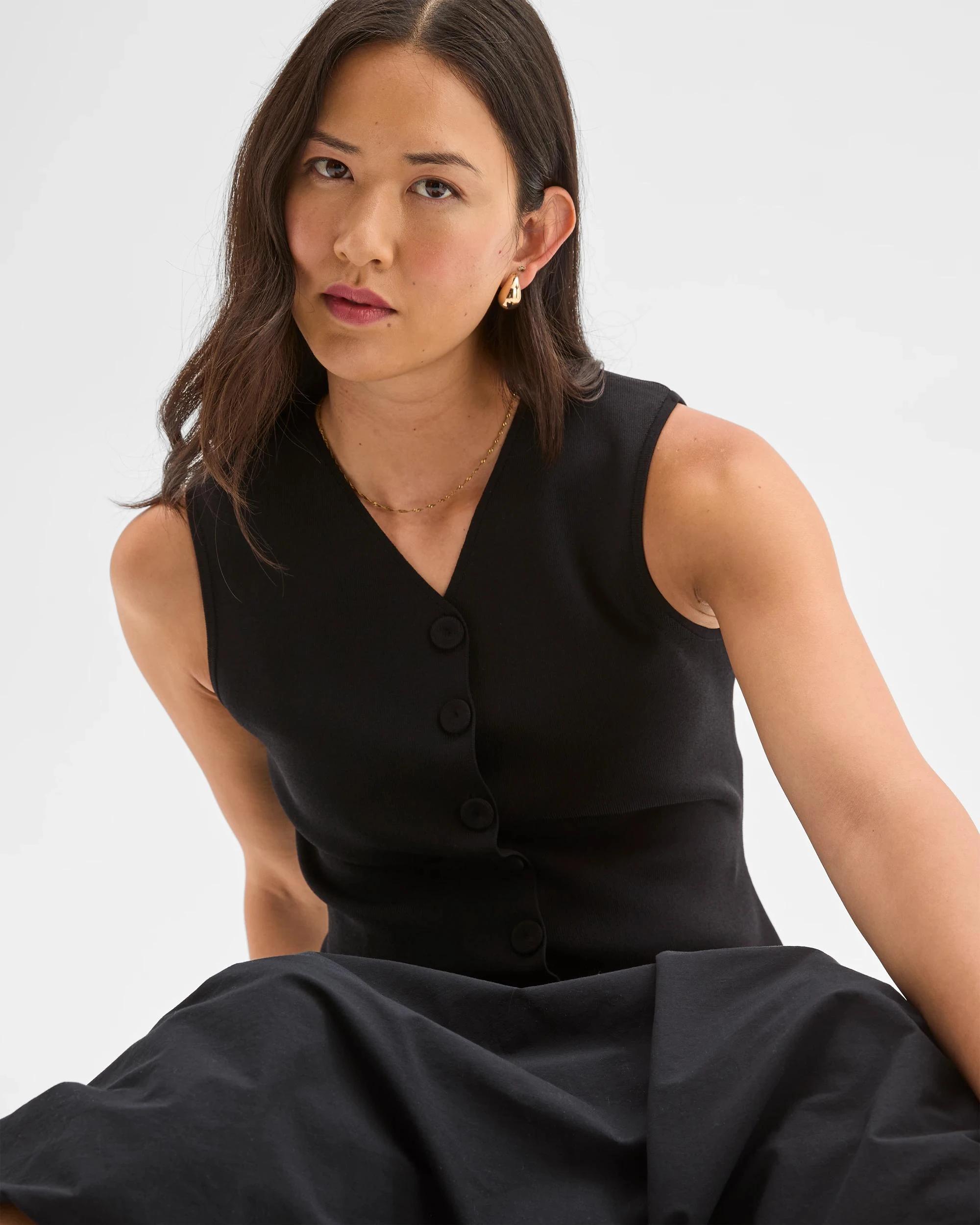 8 Preview Sleeveless Crepe Knit Vest BLACK, 8 of 9