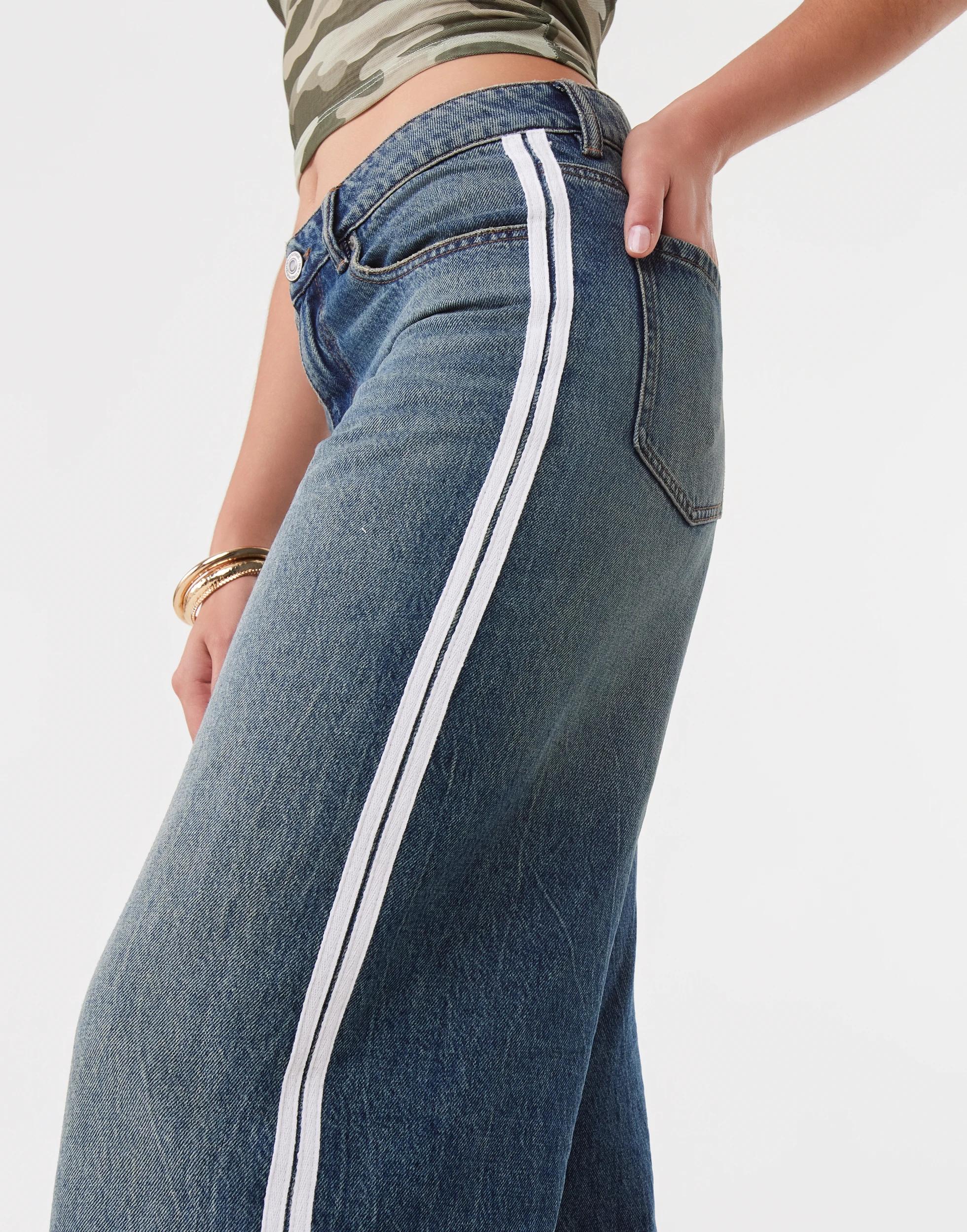 9 Side Stripe Applique Jeans Mid Wash, 9 of 10