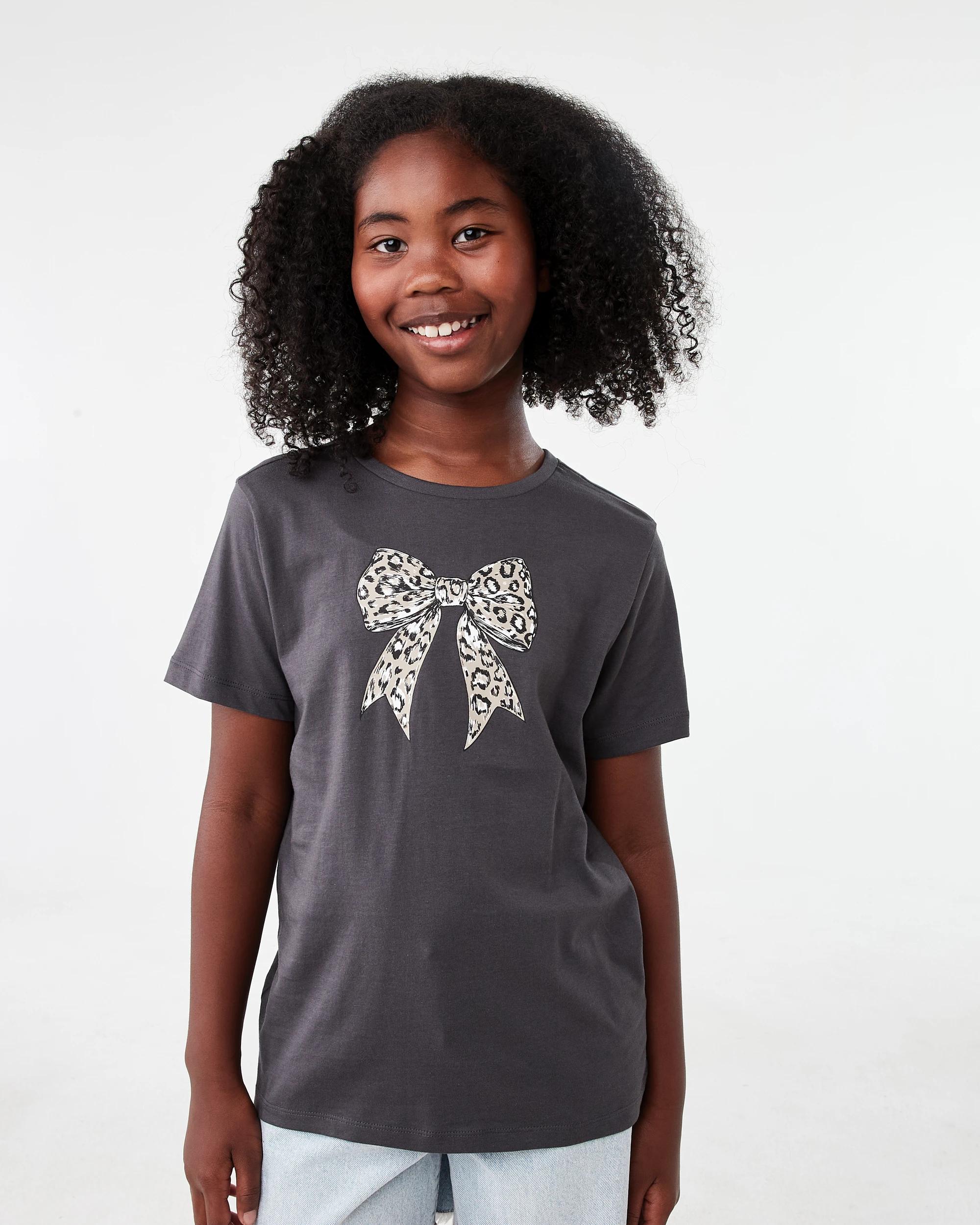 1 Short Sleeve Print T-shirt Gry Bow, 1 of 7