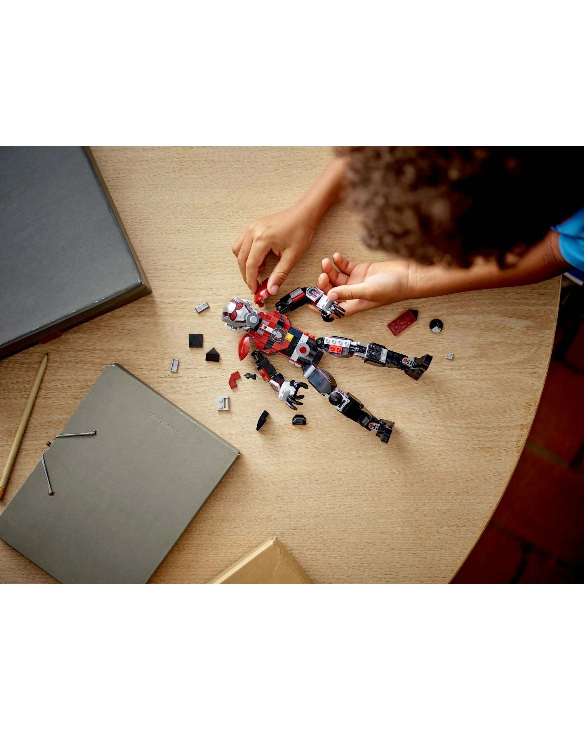 4 LEGO Marvel 76256 Ant-Man Construction Figure, 4 of 5