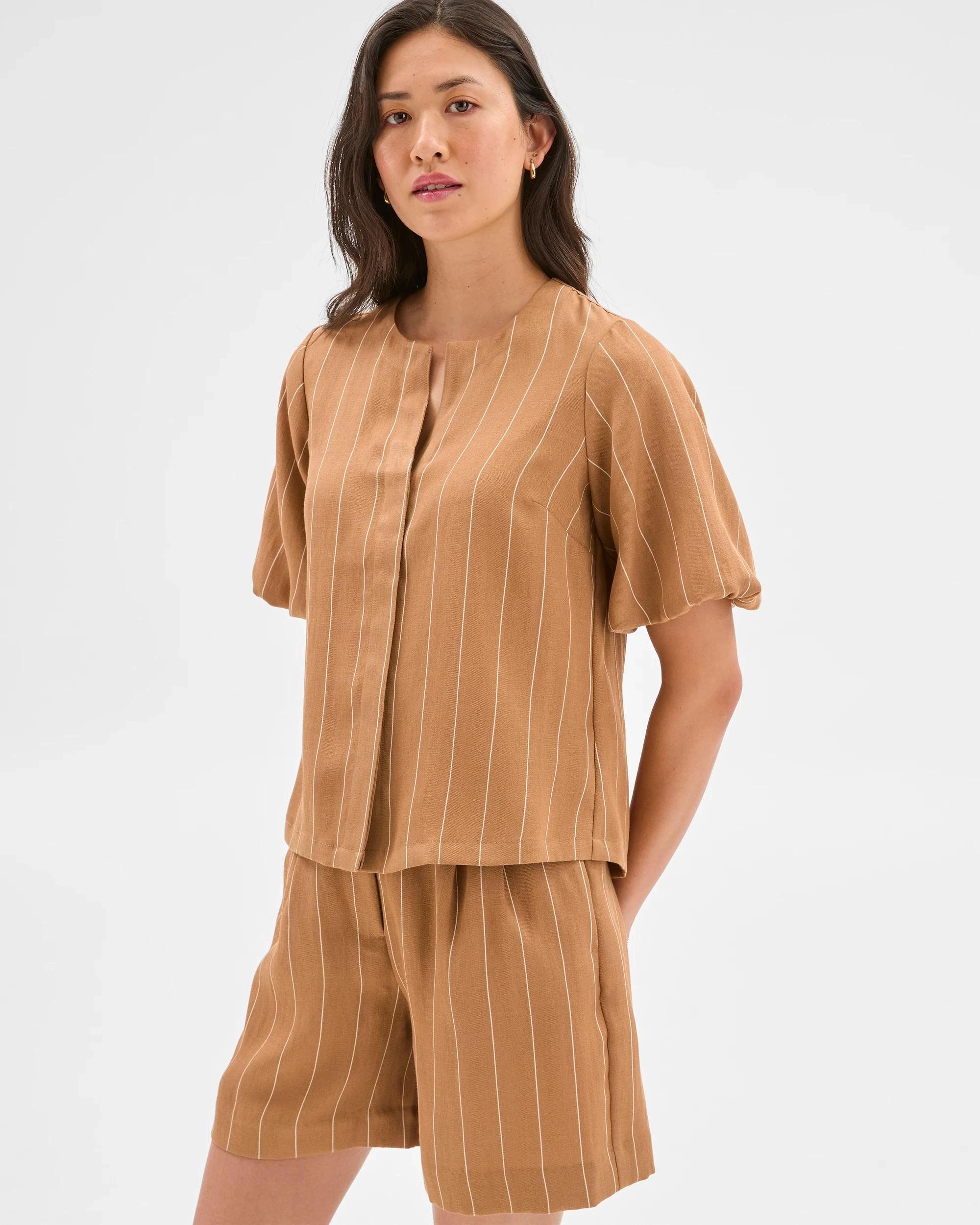 1 Pleat Waist Wide Leg Shorts - Preview CARAMEL STRIPE, 1 of 6