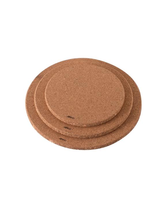 Avanti 3pc Round Heat Resistant Magnetic Cork Trivet Set 15cm 20cm 25cm - Brown