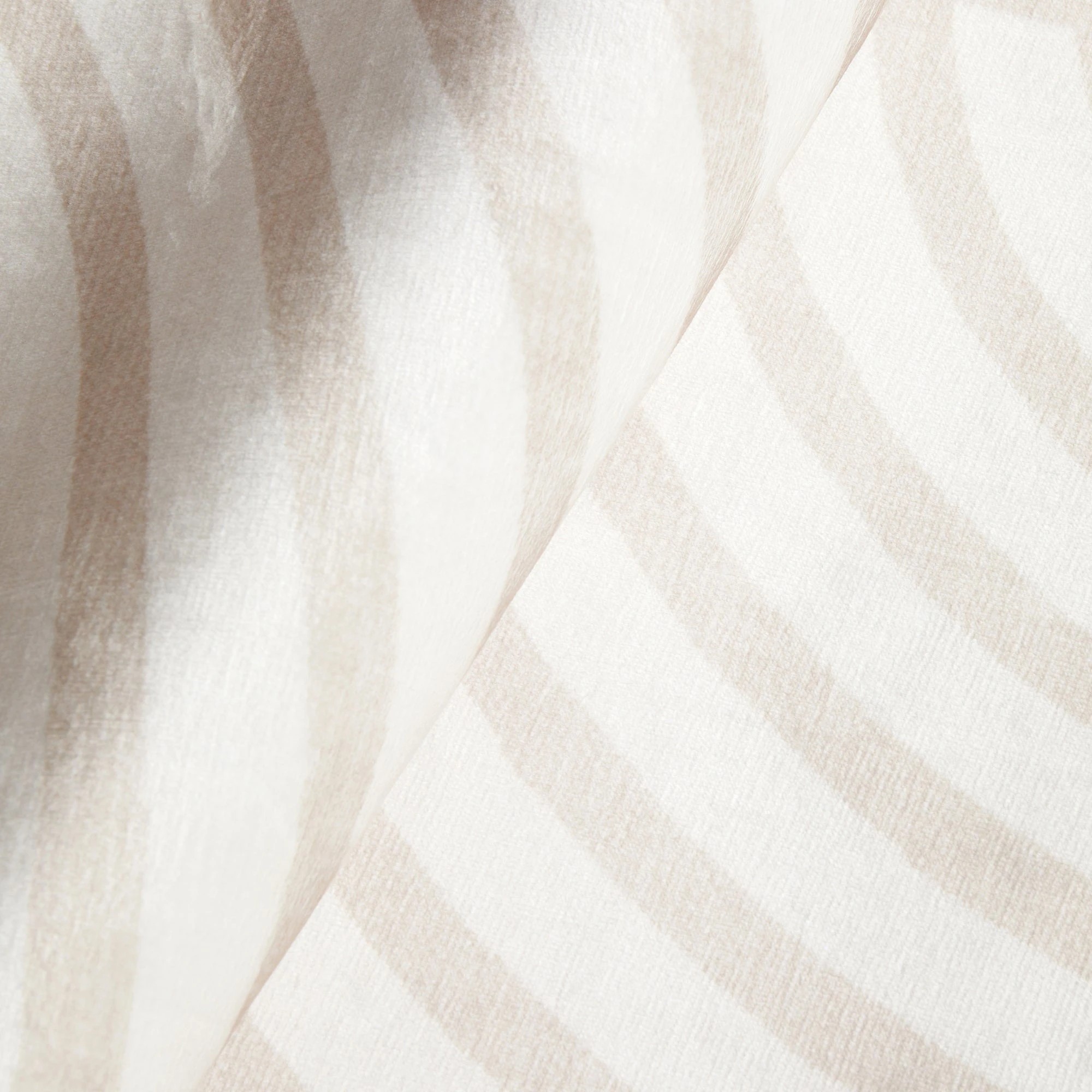 7 Common Ground Rugs Lotan 71 270x180cm - White, 7 of 9