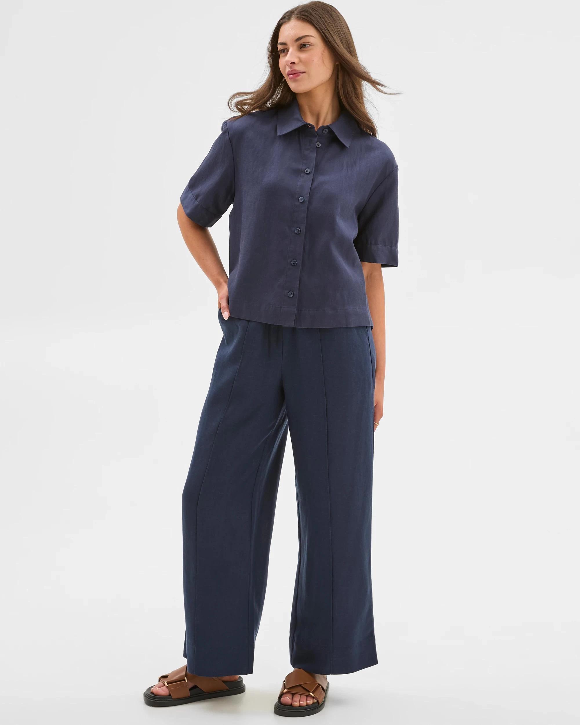 1 Target Petites European Linen Blend Pintuck Detail Pants NAVY BLAZER, 1 of 7