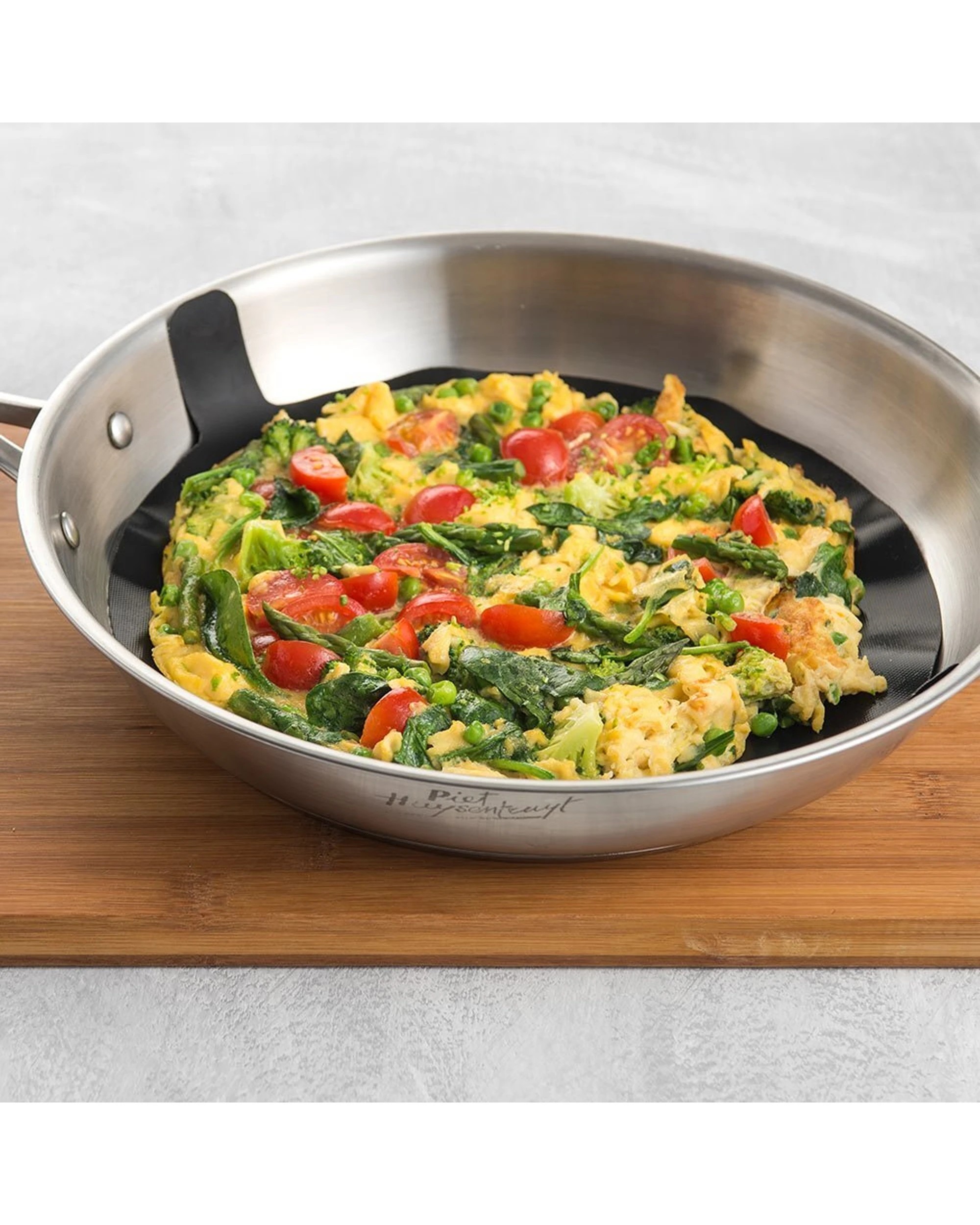 2 NOSTIK Reusable 24cm Round Non Stick Omelet Liner - Black, 2 of 4