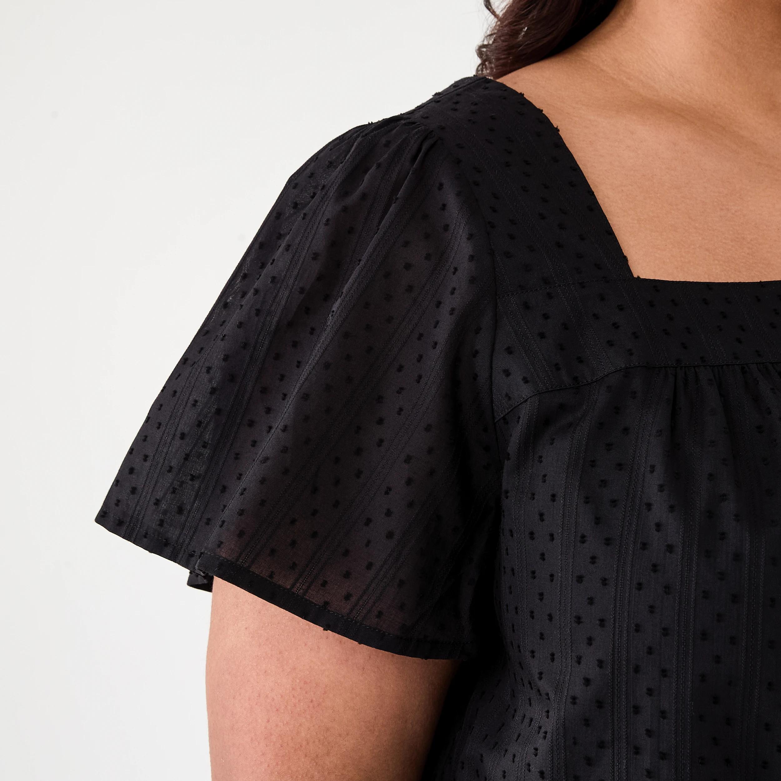 6 Curve Short Sleeve Square Neck Top Black, 6 of 7