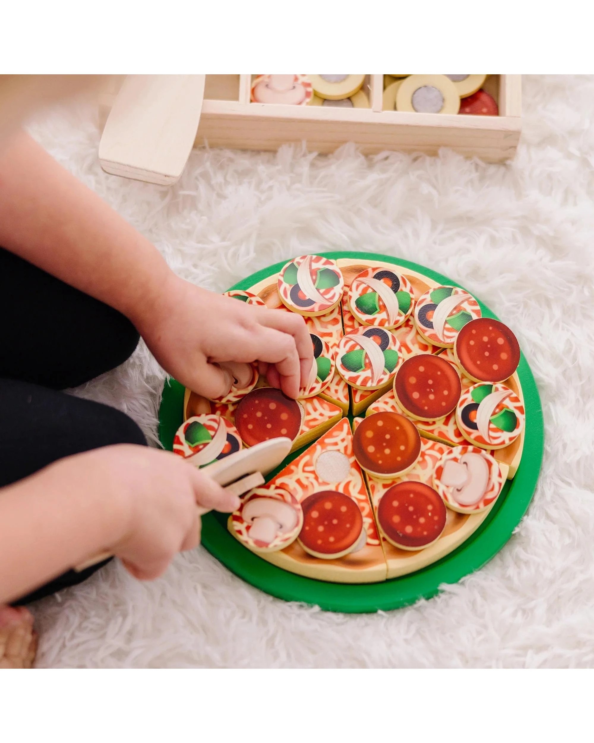 7 Melissa and Doug Wooden Pizza Party Play Set, 7 of 9