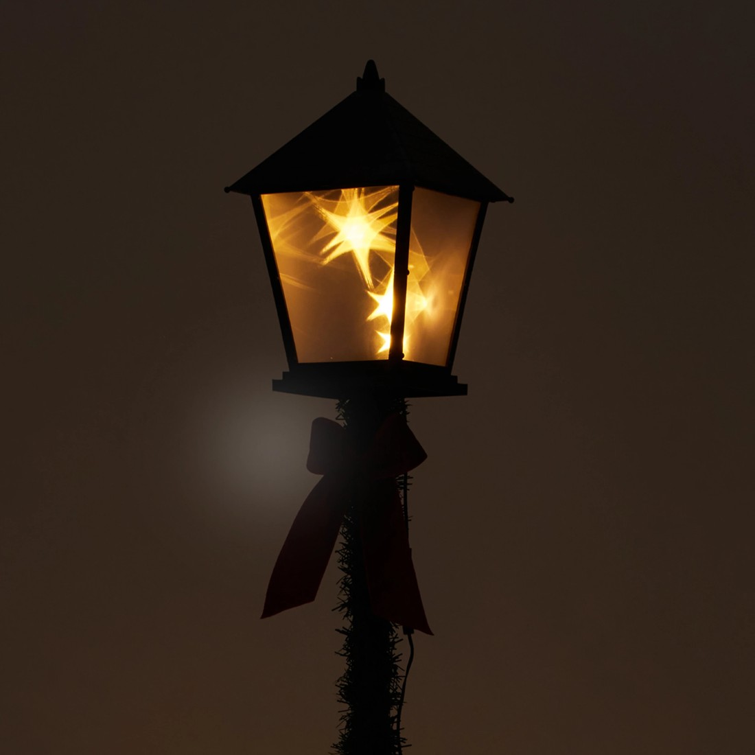 2 Low Voltage LED Light Up Lamp Post, 2 of 9