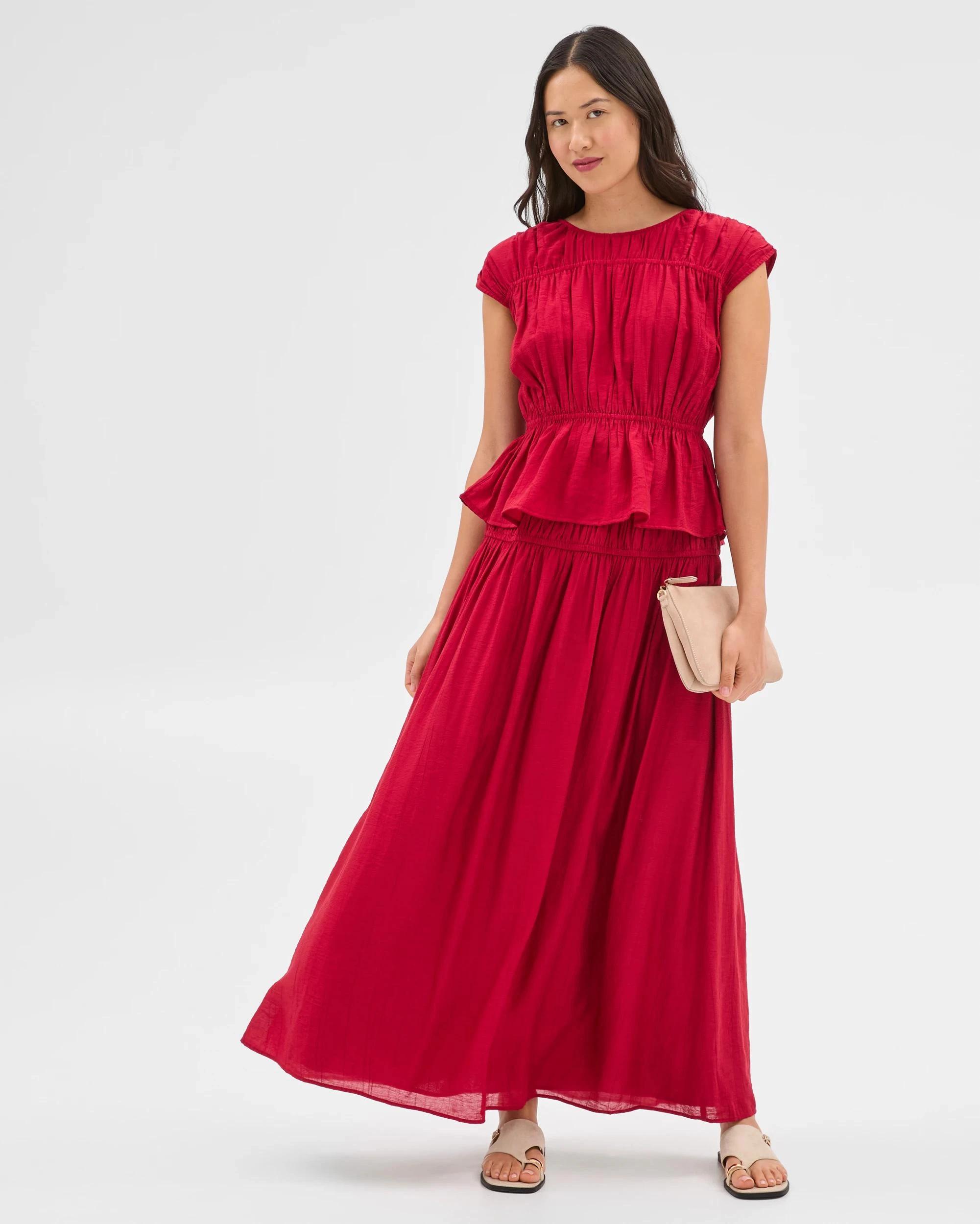 1 Sleeveless Crinkle Top - Preview CRIMSON, 1 of 8