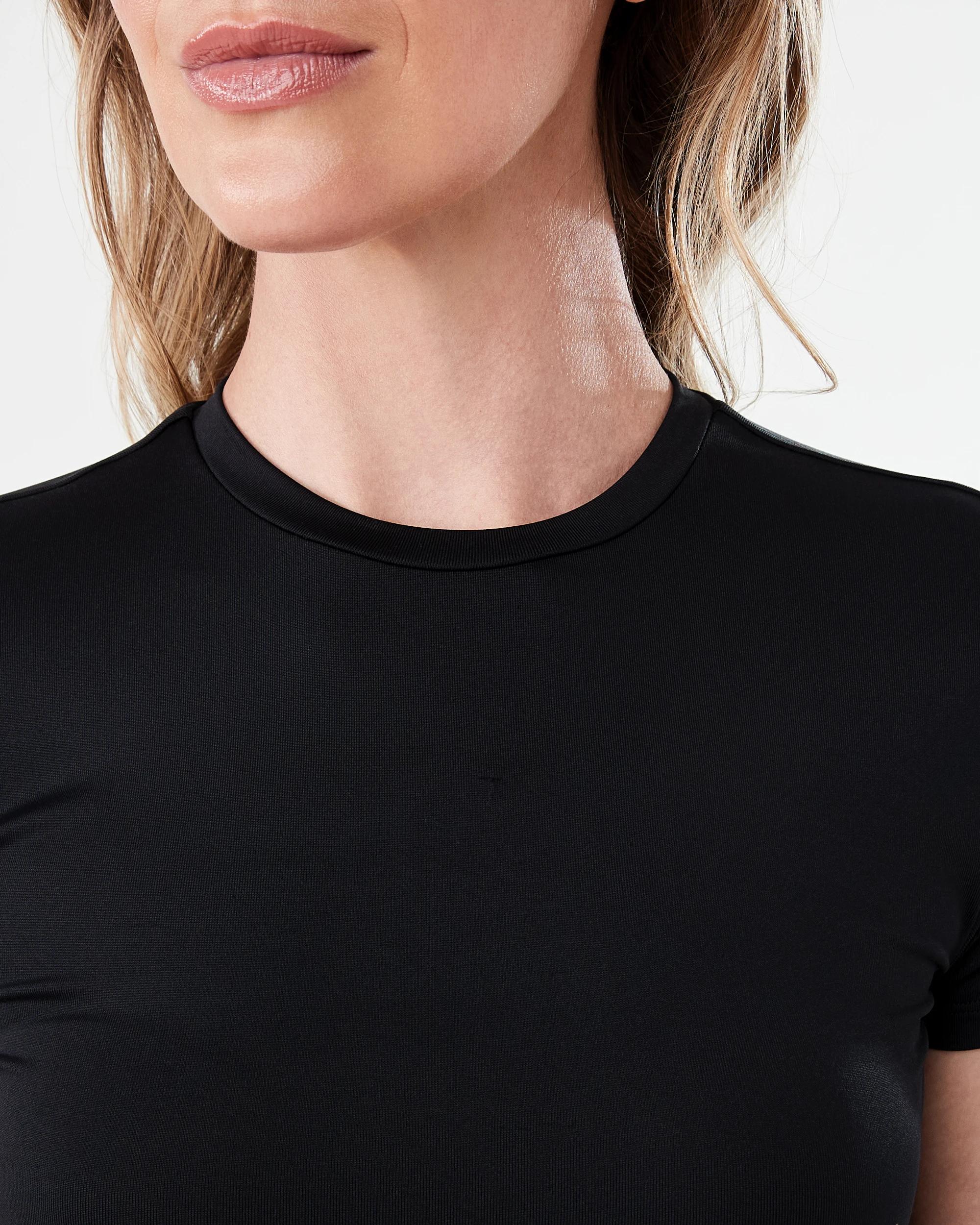 5 Short Sleeve Luxe T-shirt Black, 5 of 6