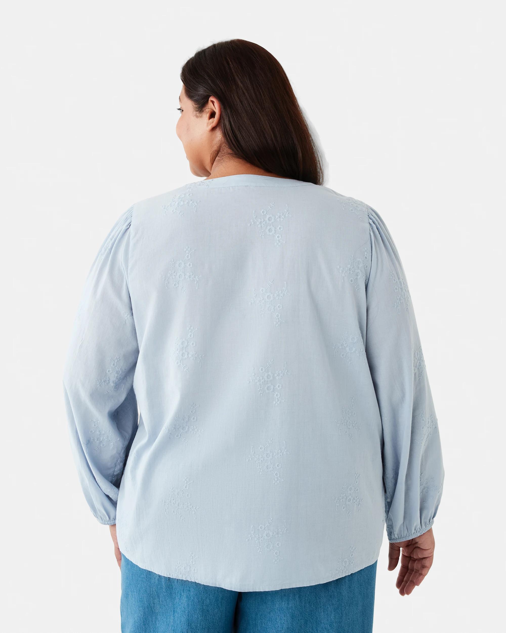 3 Curve Embroidered Woven Top Blizzard, 3 of 6