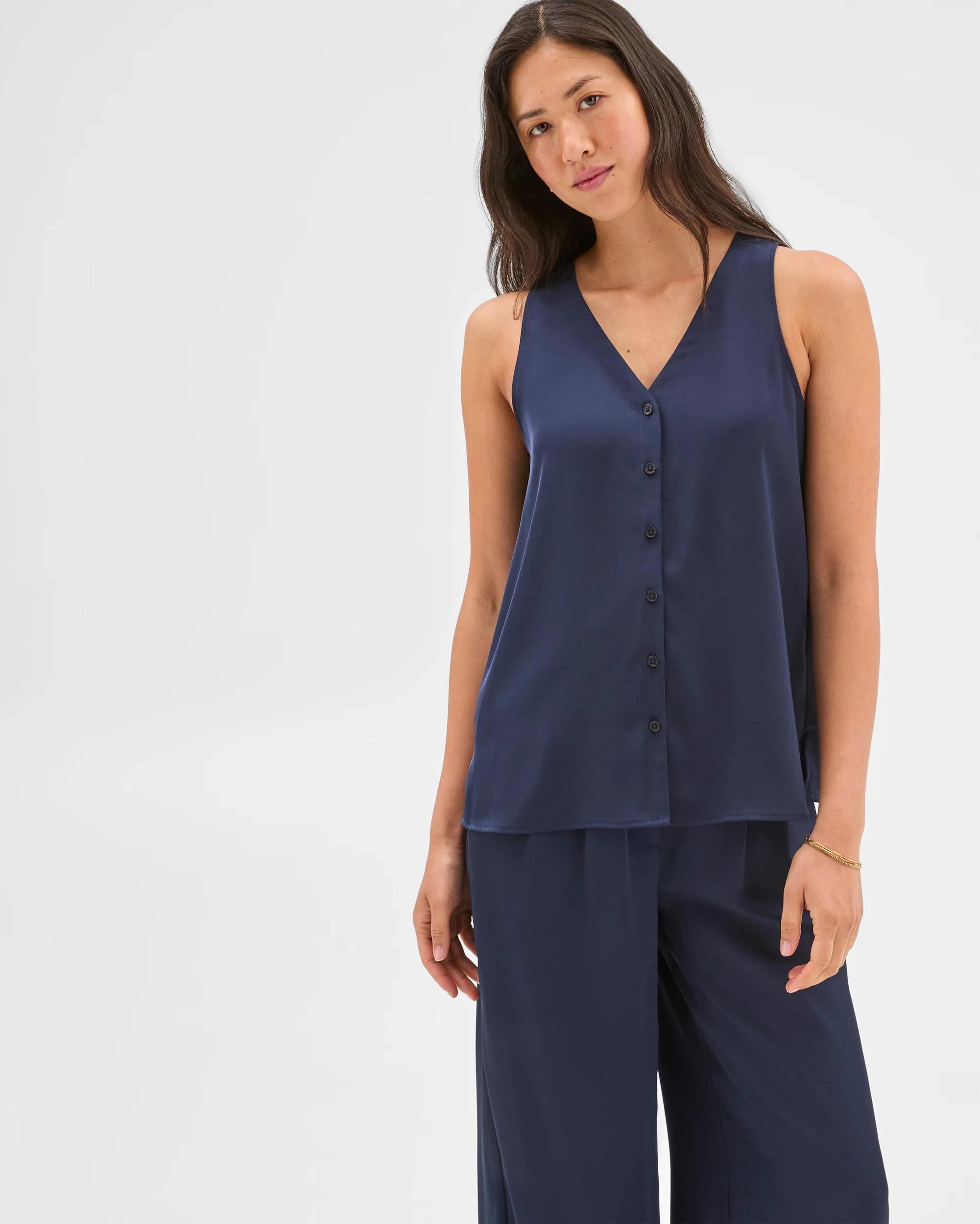 2 Sleeveless Vest Detail Top - Preview OXFORD, 2 of 6