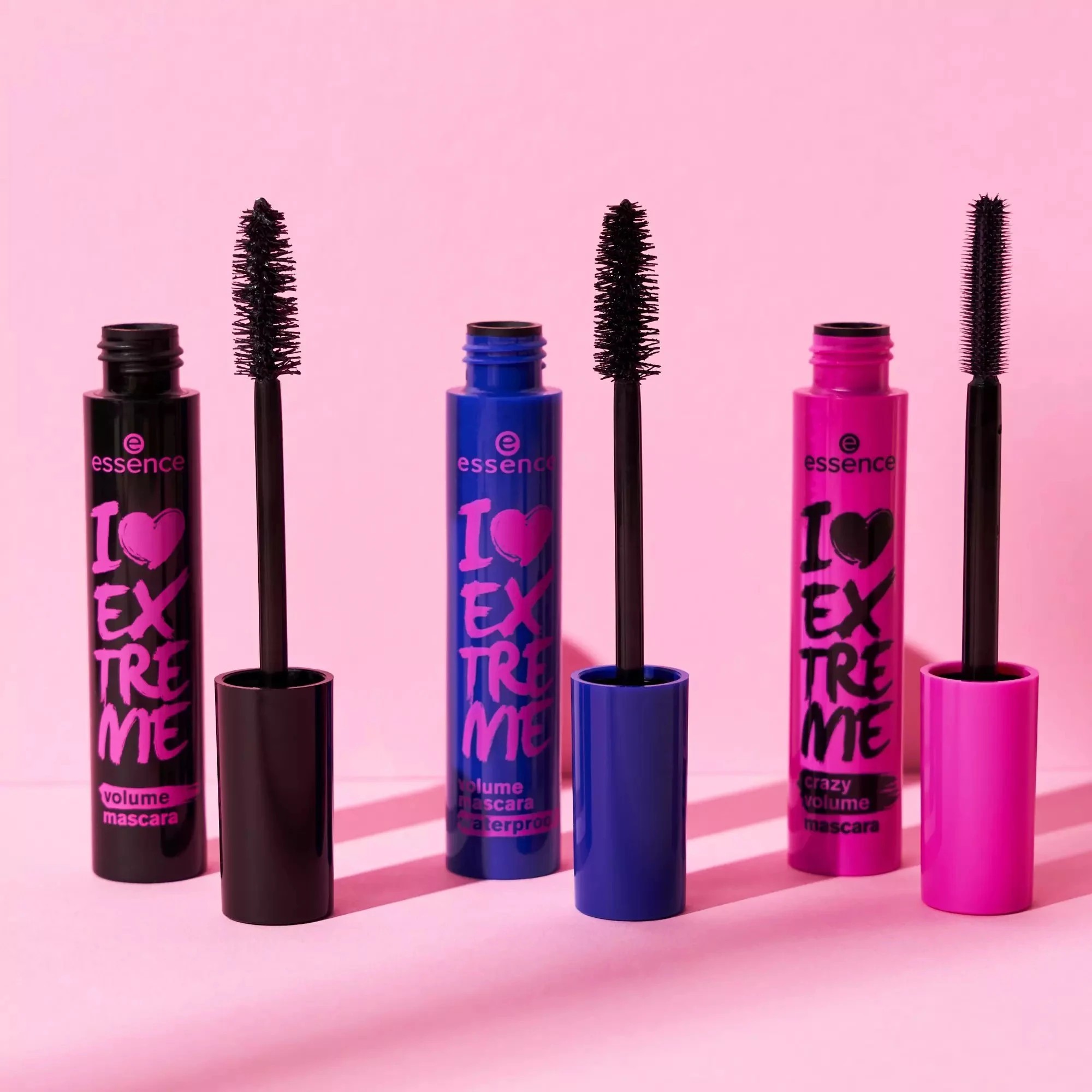 7 Essence I Love Extreme Volume Mascara - Black 01, 7 of 10