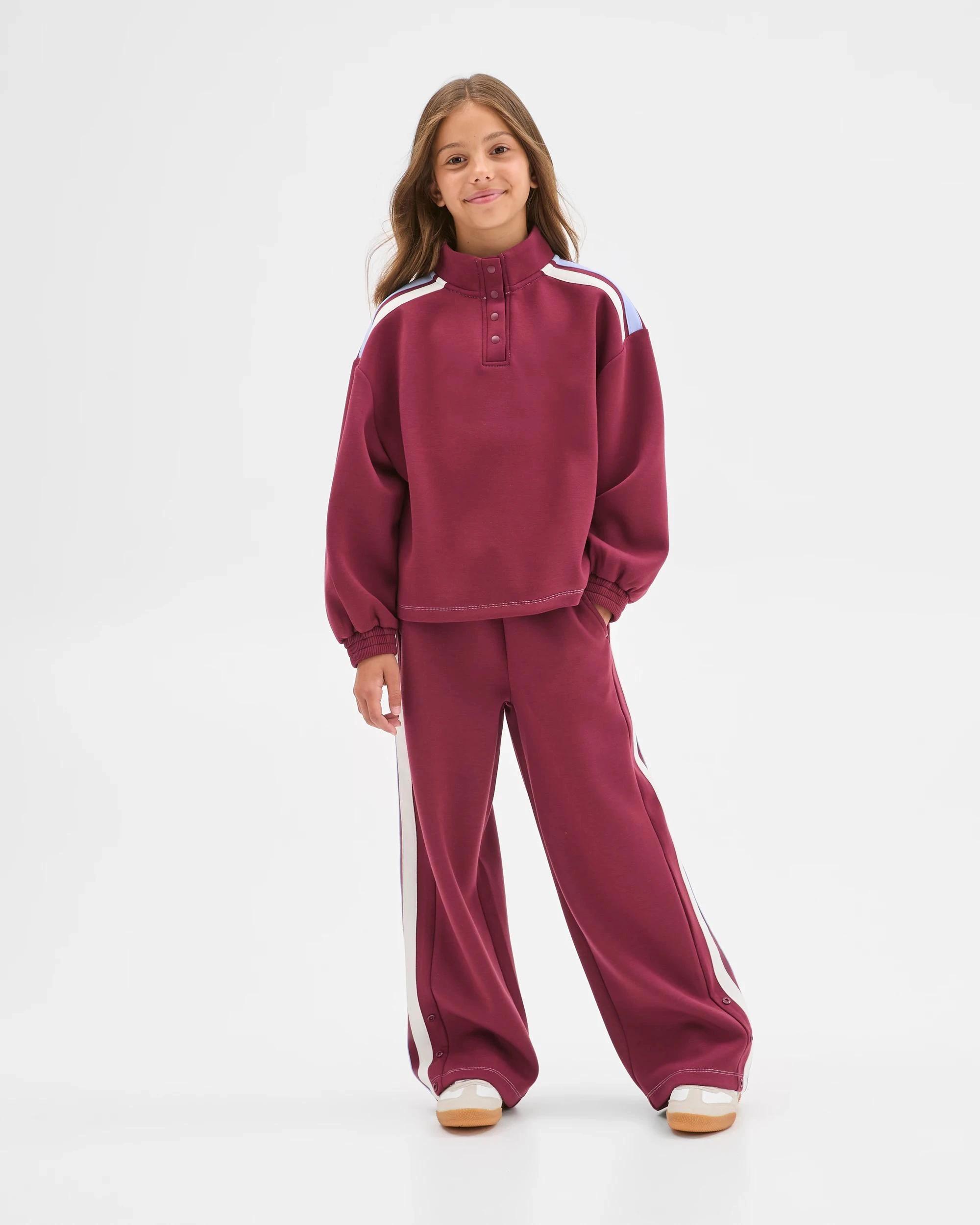 2 Target Kids Scuba Fleece Balloon Sleeve Jumper BURGUNDY, 2 of 8