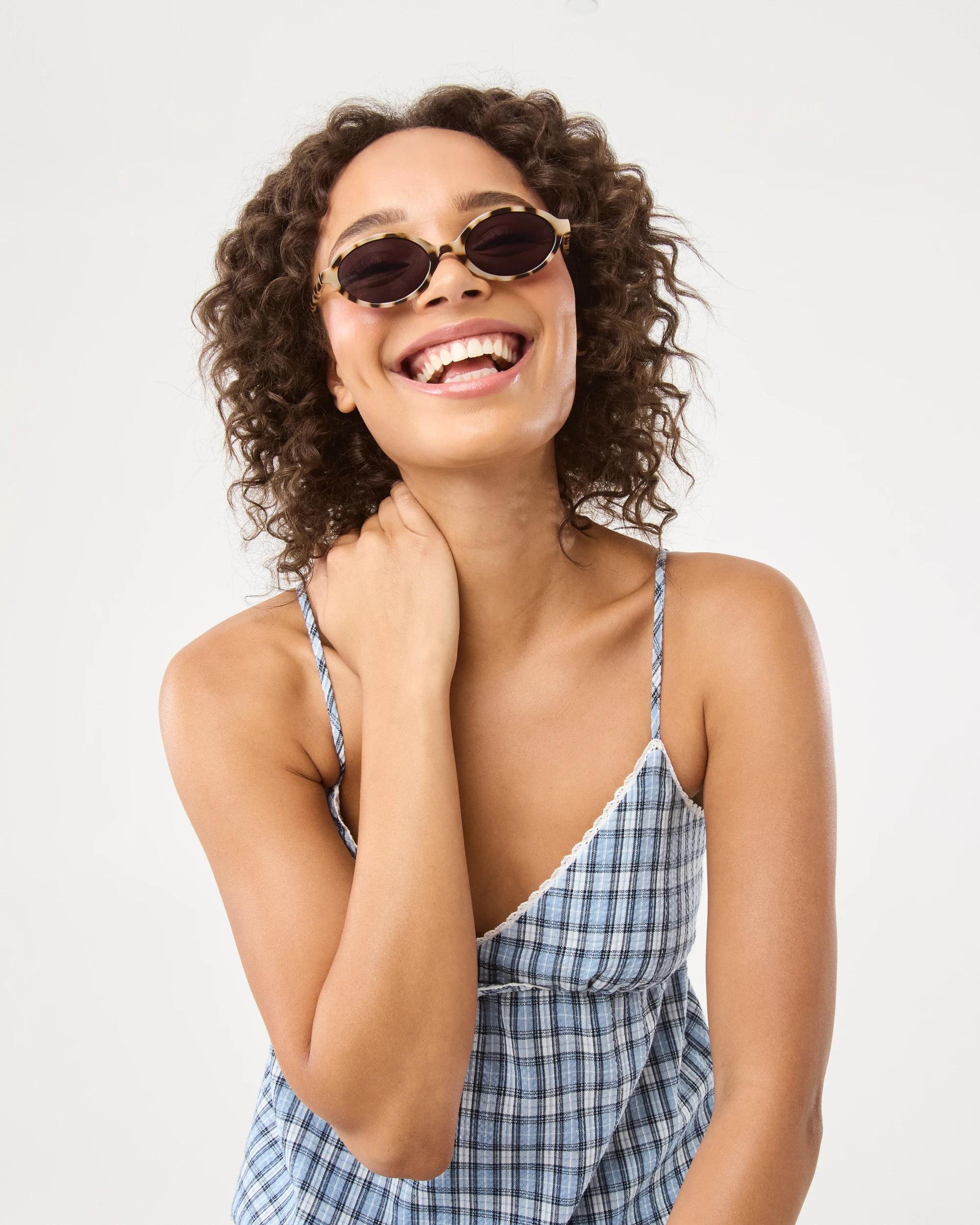 7 Oval Sunglasses Cream Tort, 7 of 8