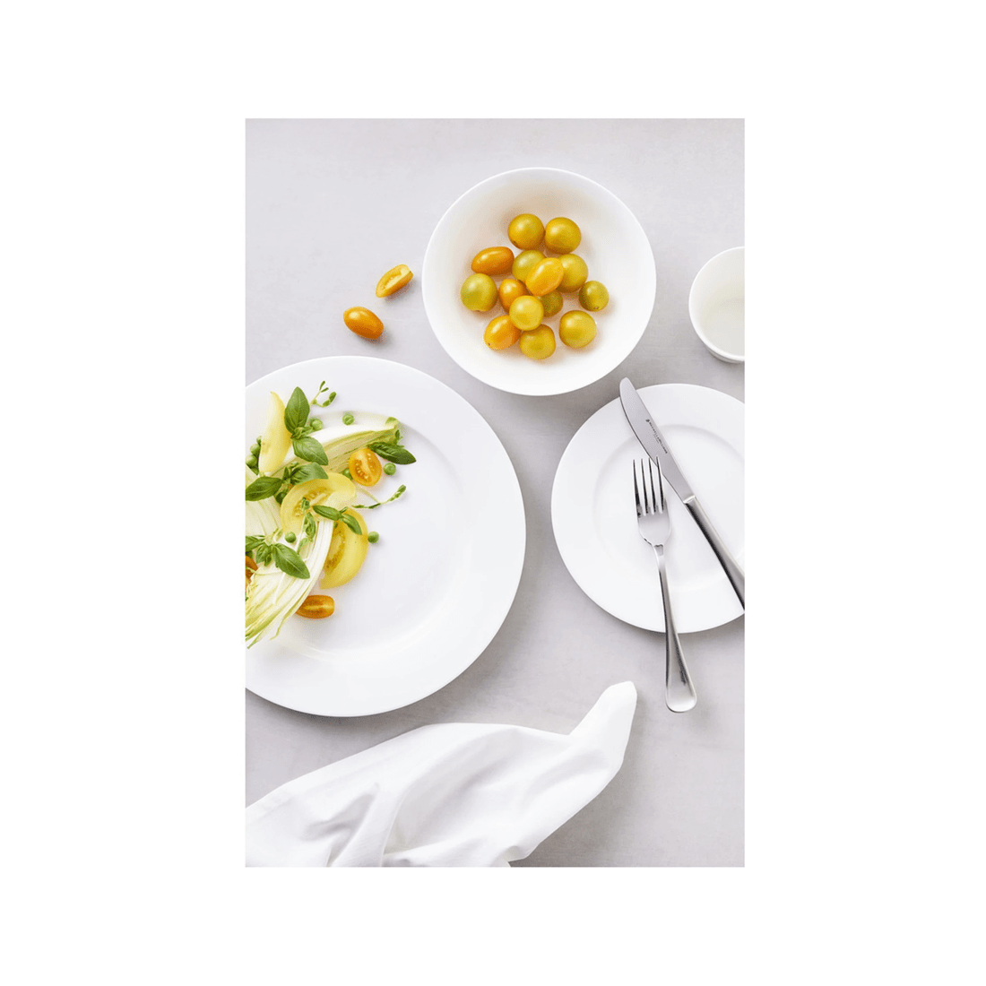 7 Maxwell & Williams 16pc Basics Cosmopolitan Rim Porcelain Dinner Set
 - White, 7 of 7