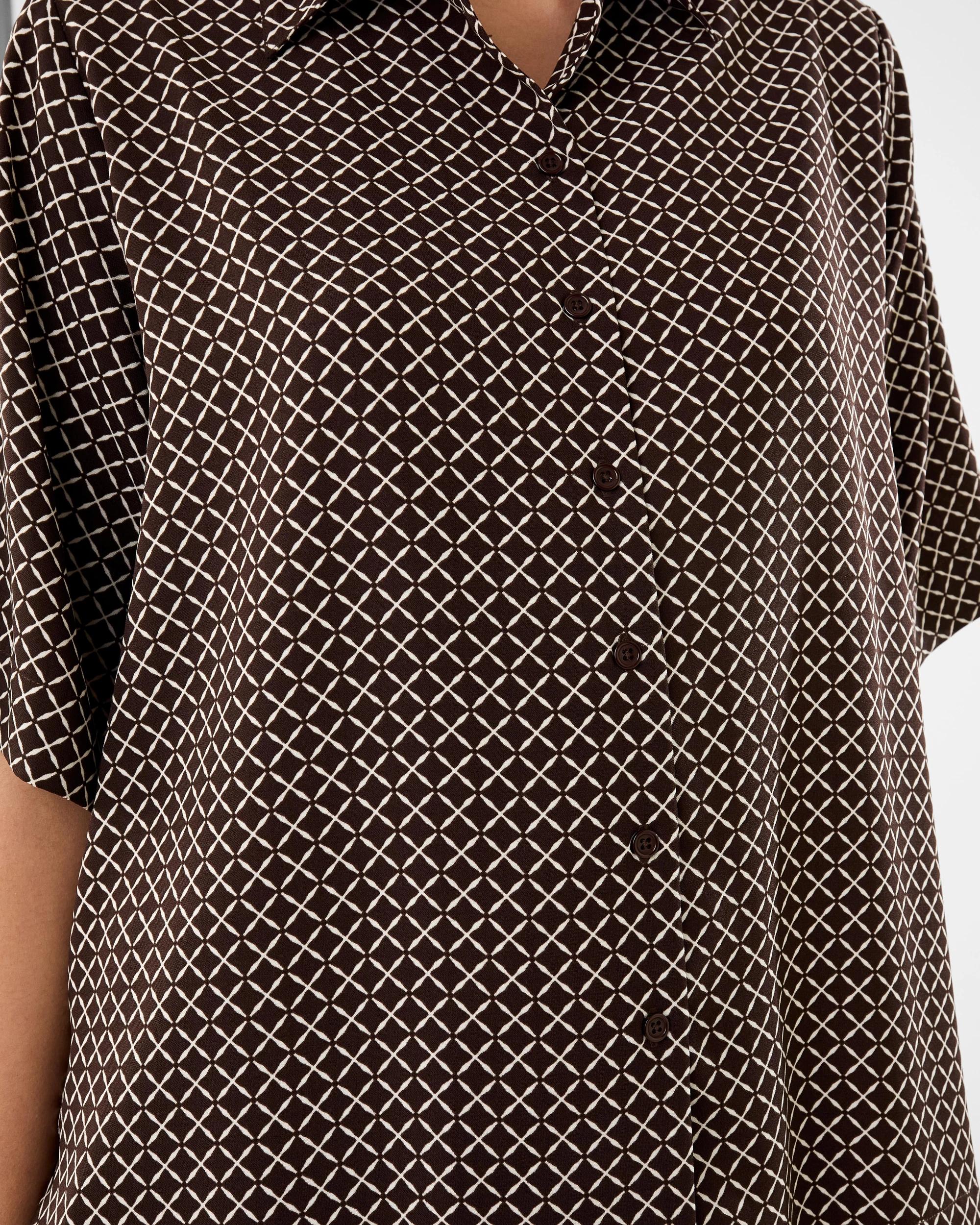 8 Short Sleeve Relaxed Print Shirt Mono Tile, 8 of 9