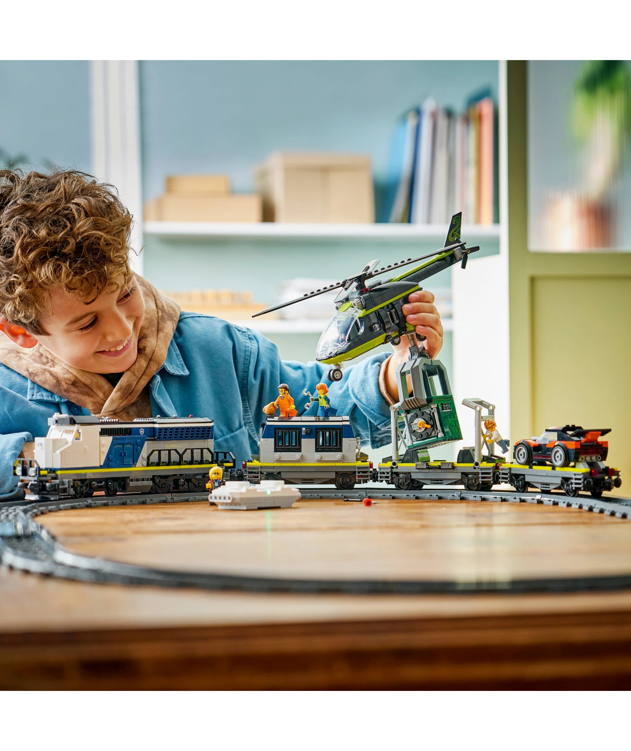 9 LEGO City Police Train Heist 60508, 9 of 10