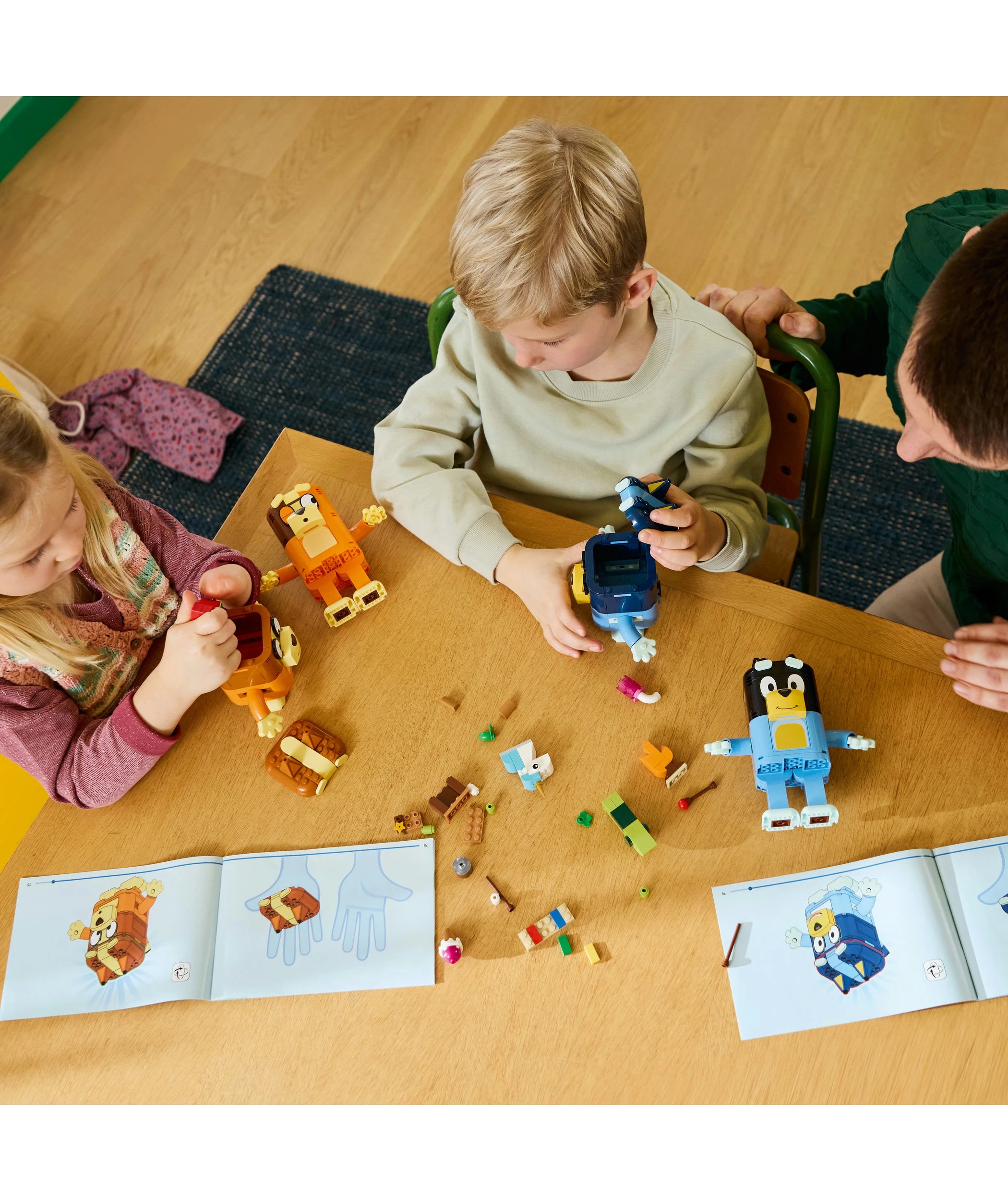 8 LEGO Bluey Brick-Built Bluey Family 11217, 8 of 10