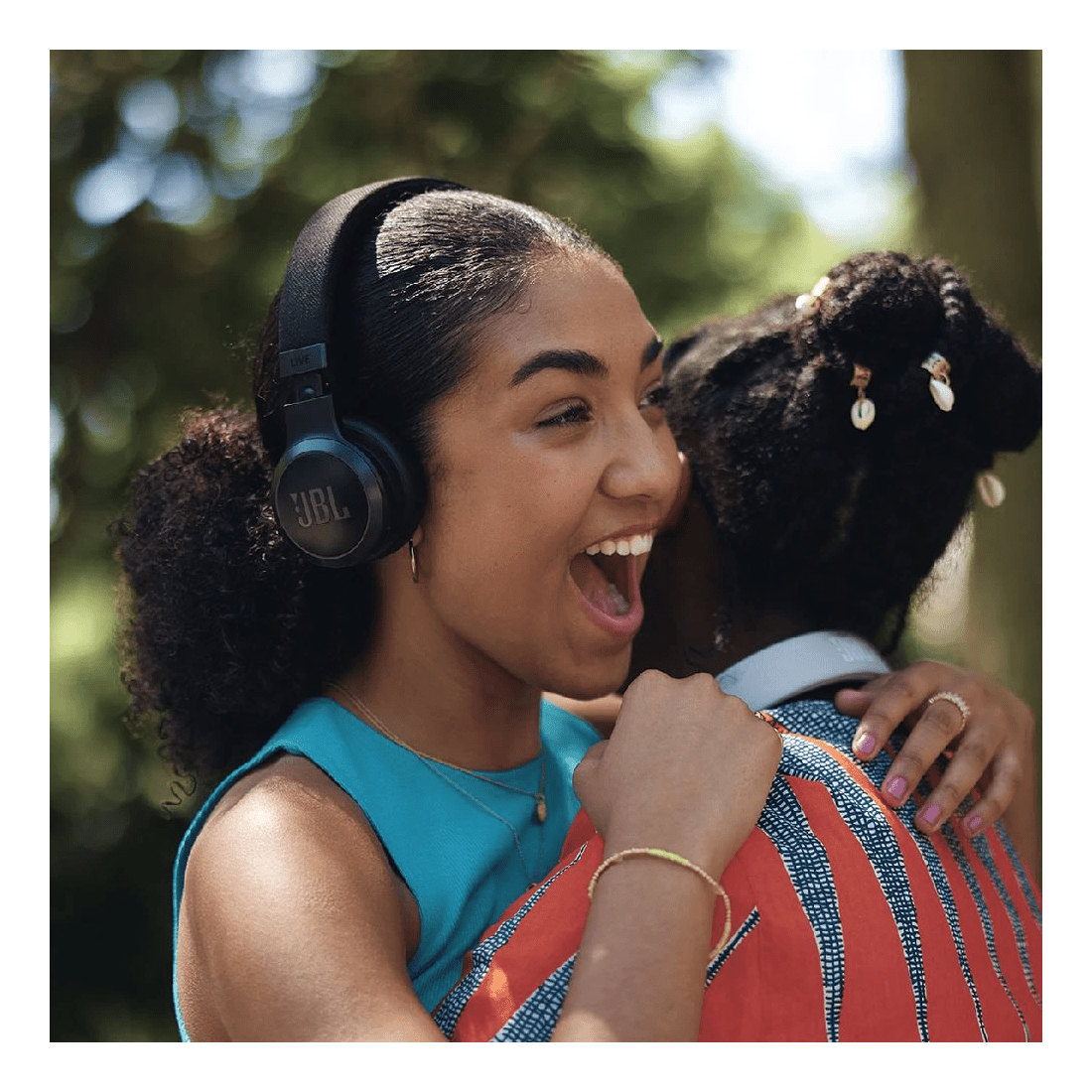 10 JBL Live 670 Wireless On-Ear Headphones Black, 10 of 10