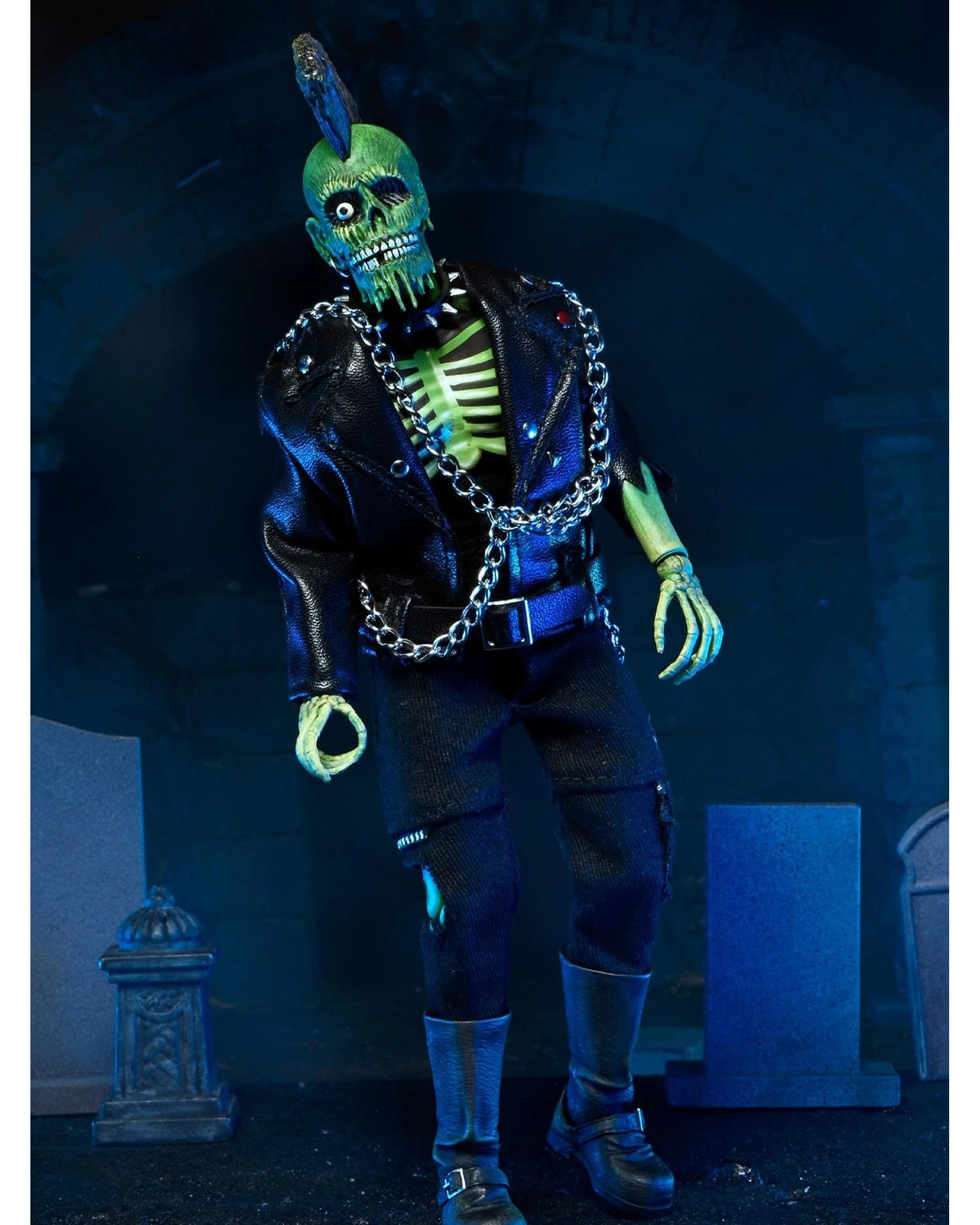 4 Return of the Living Dead Trash and Suicide Clothed 8 inch Scale Action Figure 2 Pack, 4 of 6