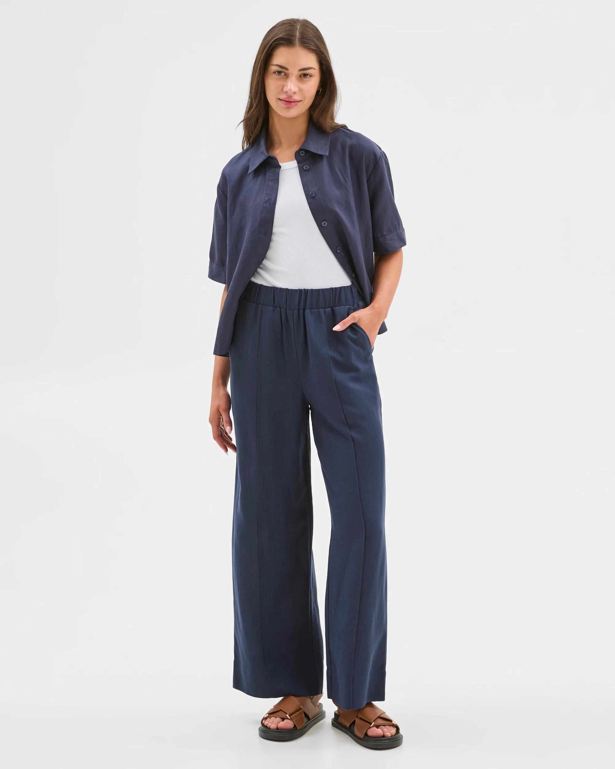 3 Target Petites European Linen Blend Pintuck Detail Pants NAVY BLAZER, 3 of 7