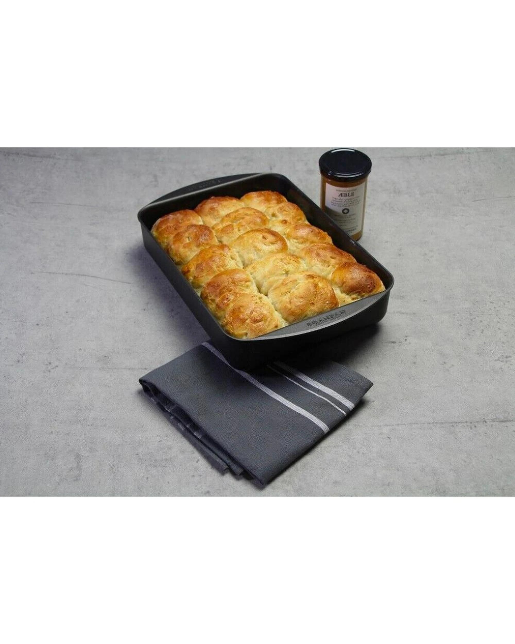 2 Scanpan Classic 34cm x 22cm/3.25L Small Roaster, 2 of 4