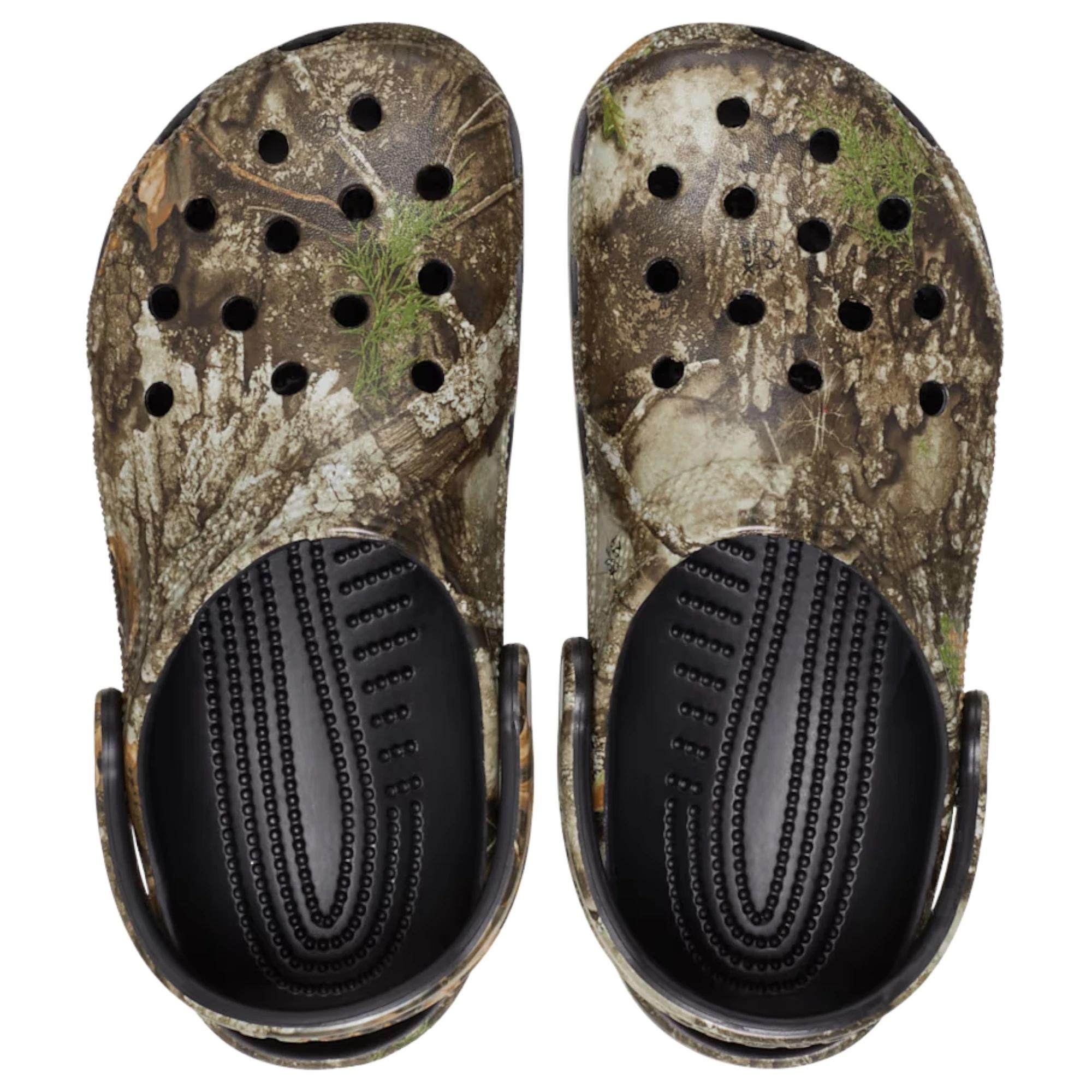 4 Crocs Unisex Realtree APX Classic Clog Sandals CAMO, 4 of 6
