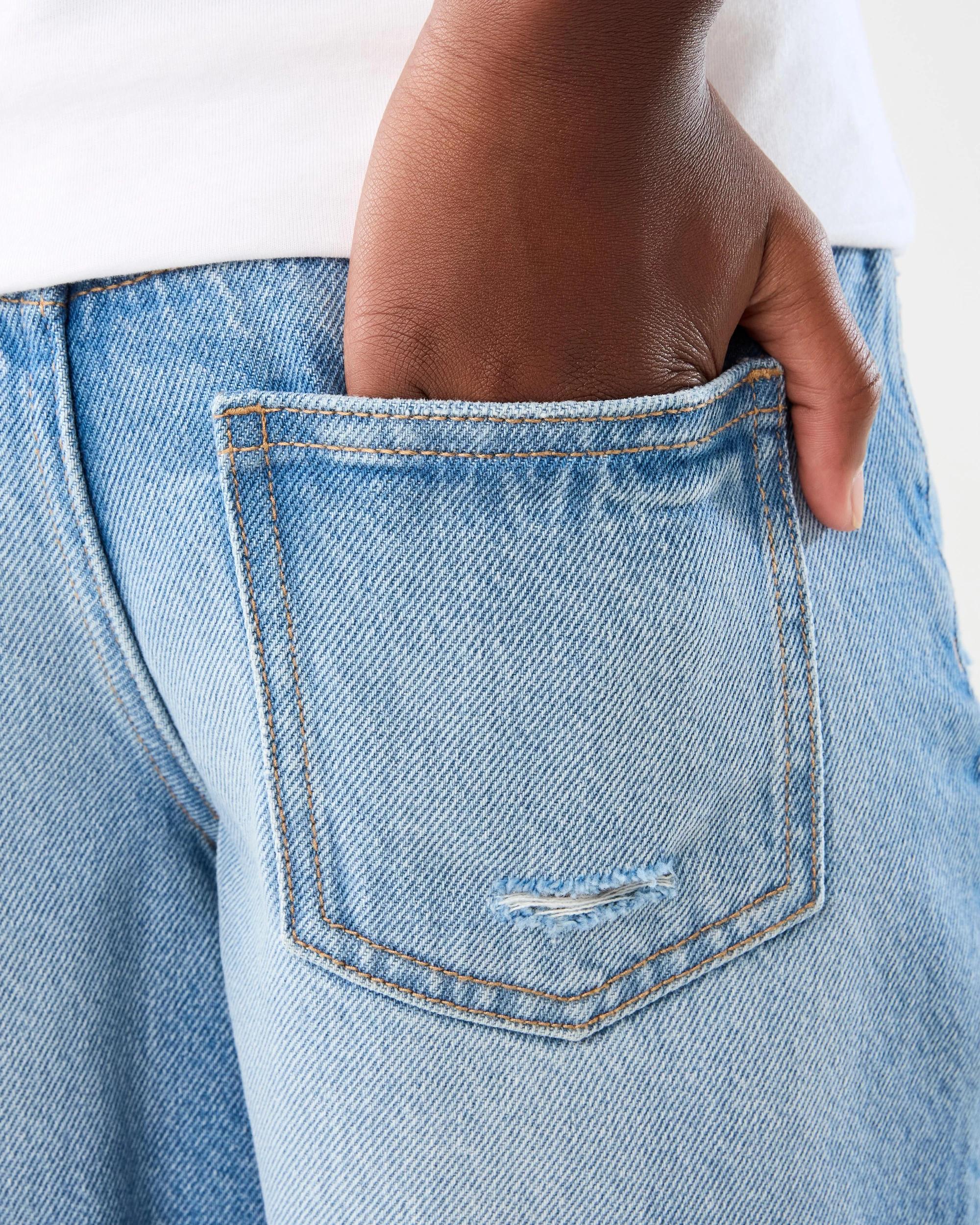 5 Frayed Hem Denim Shorts Mid Wash, 5 of 8