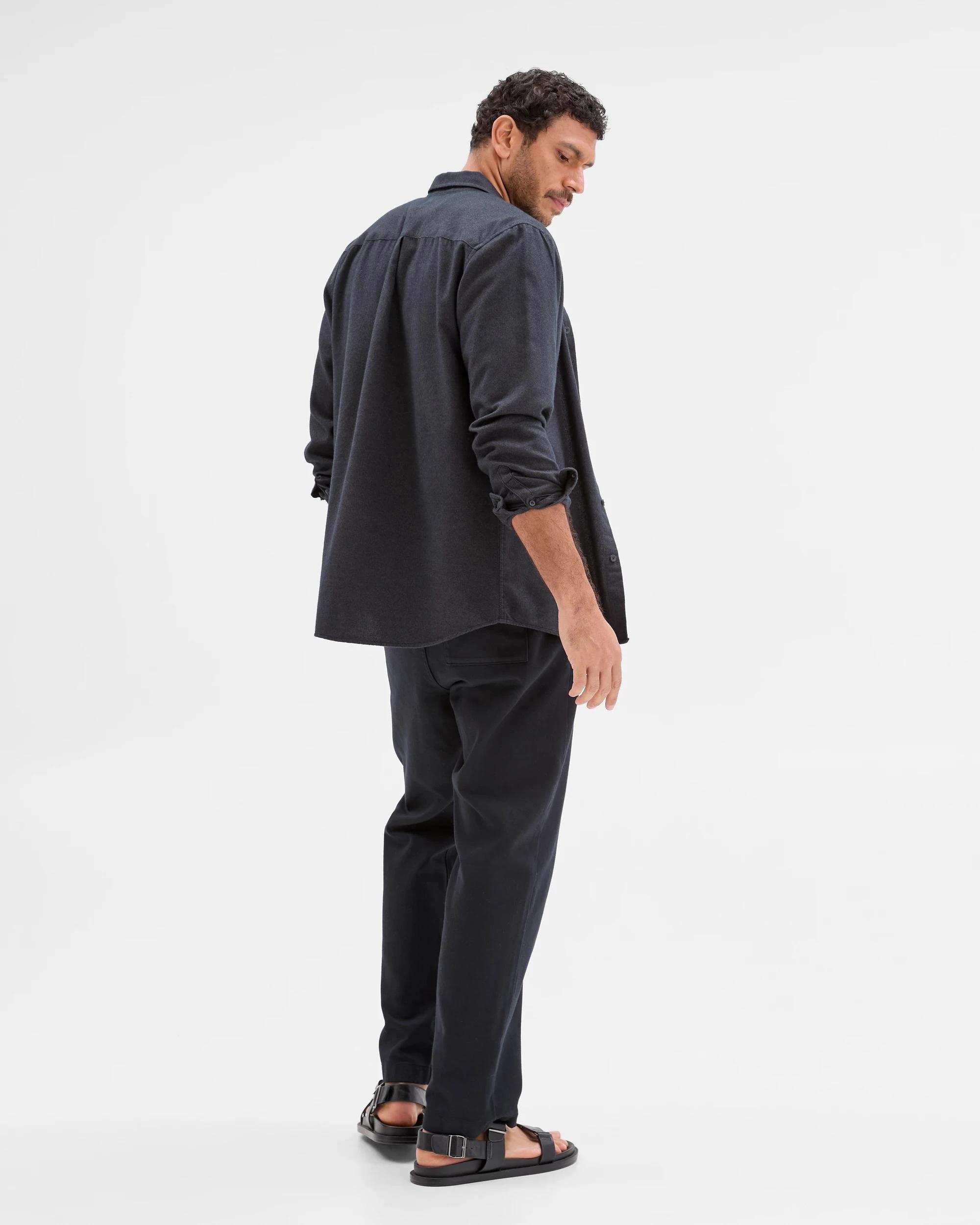 7 Target Australian Cotton Long Sleeve Oxford Shirt BLACK, 7 of 8