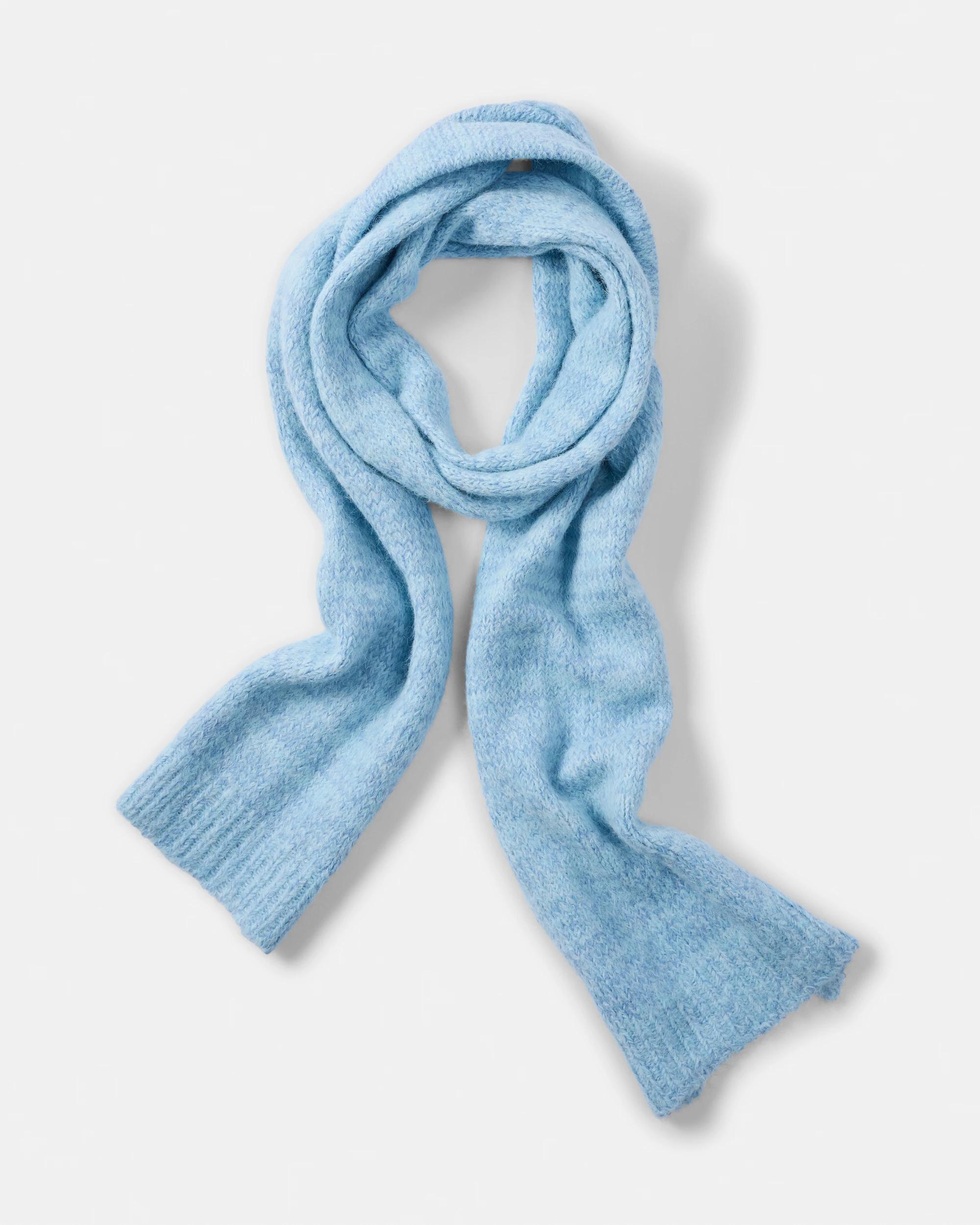 1 Chunky Knit Scarf Chmbr Blue, 1 of 3