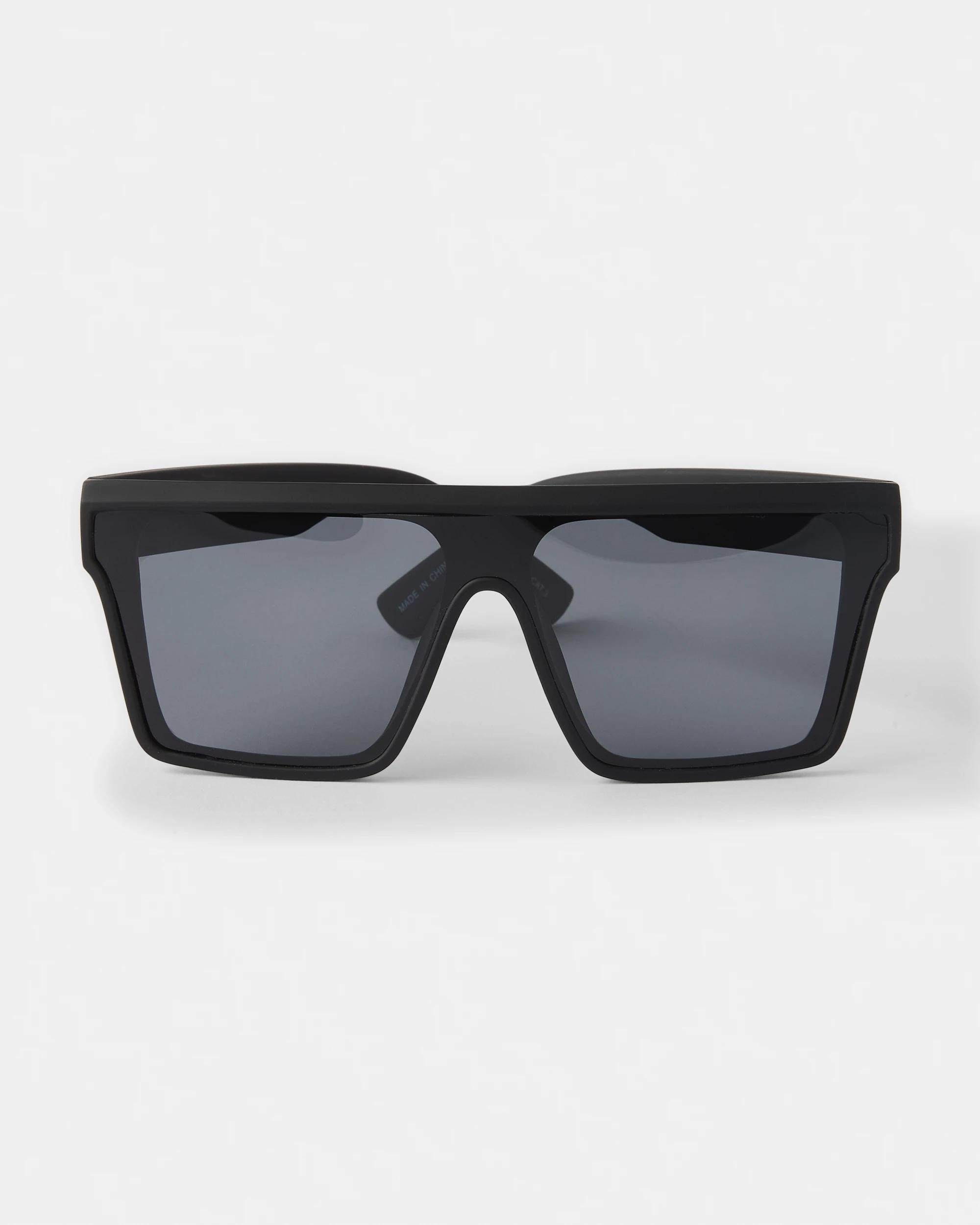 3 Flat Frame Sunglasses Black, 3 of 4