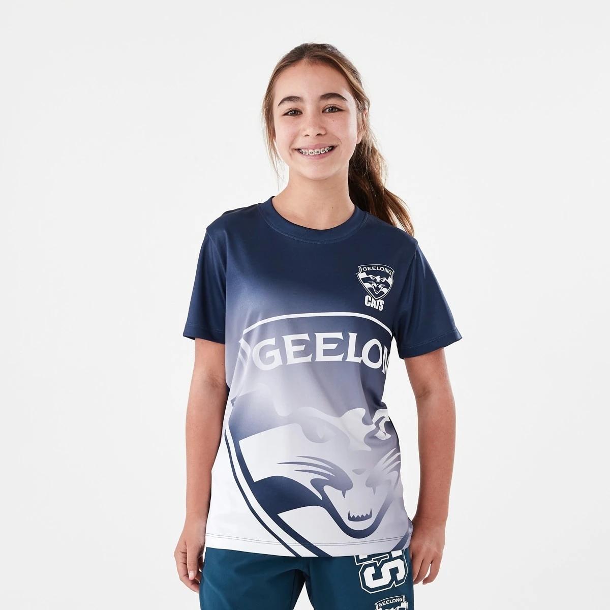 2 Official AFL Kids Training T-shirt Geelong, 2 of 10