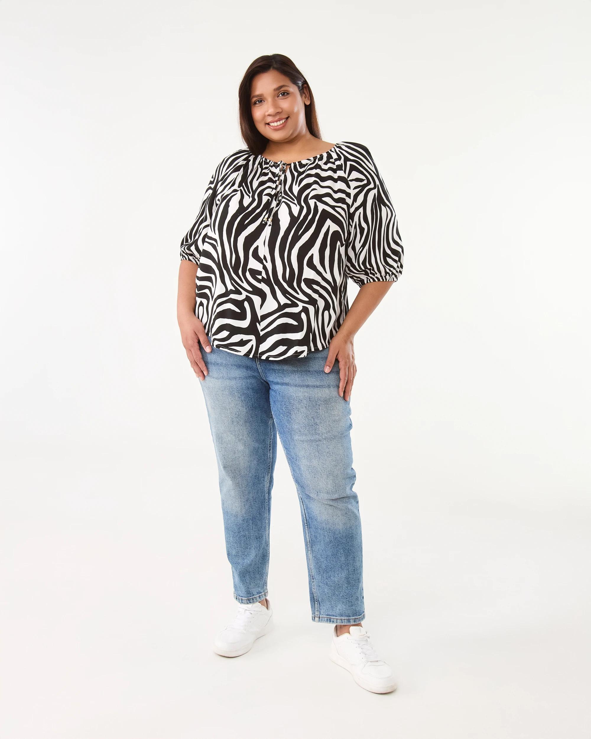 7 Curve Short Sleeve Tie Front Blouse Zebra, 7 of 7