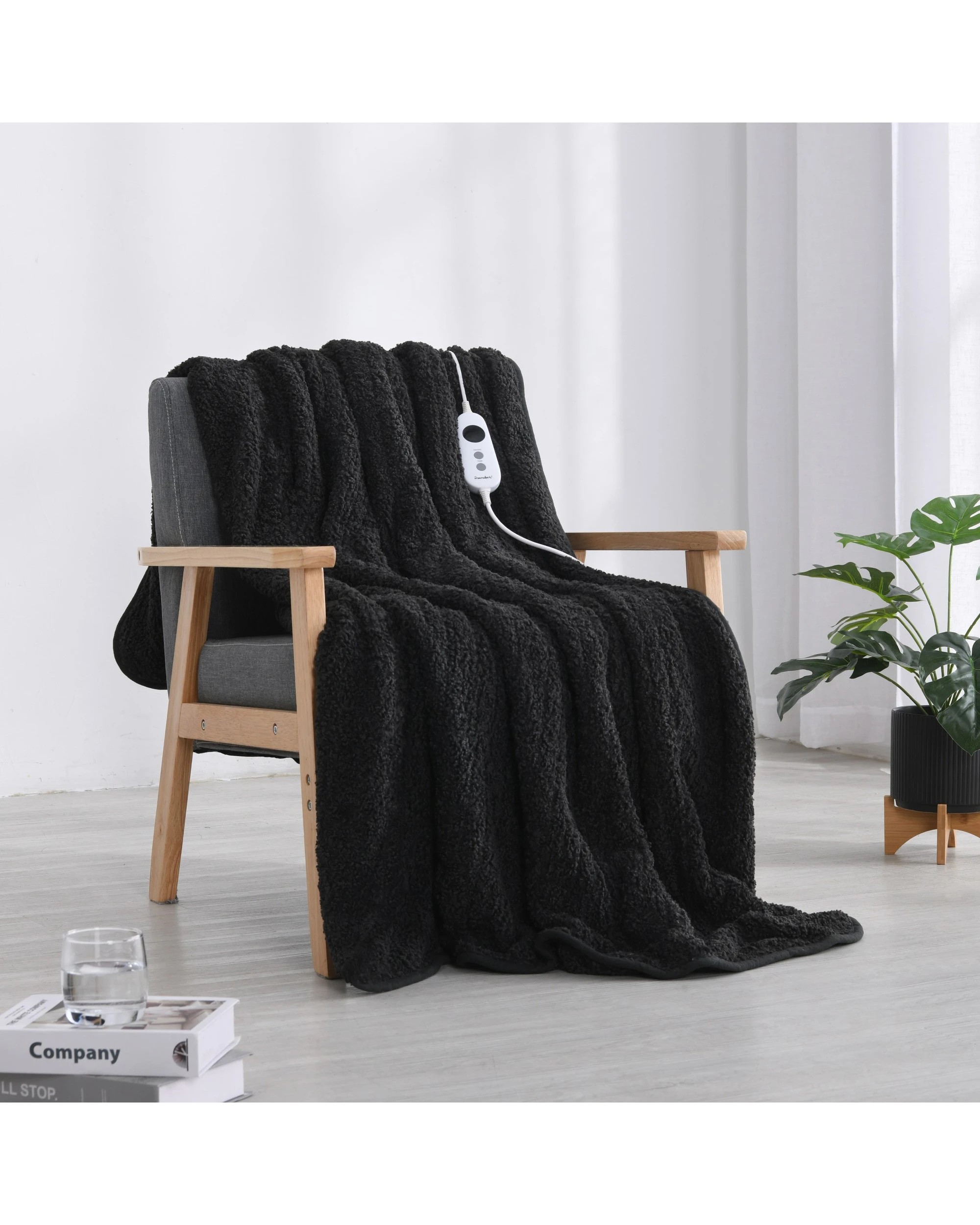 1 Dreamaker Teddy Fleece Heated Throw 130x160cm - Charcoal, 1 of 6