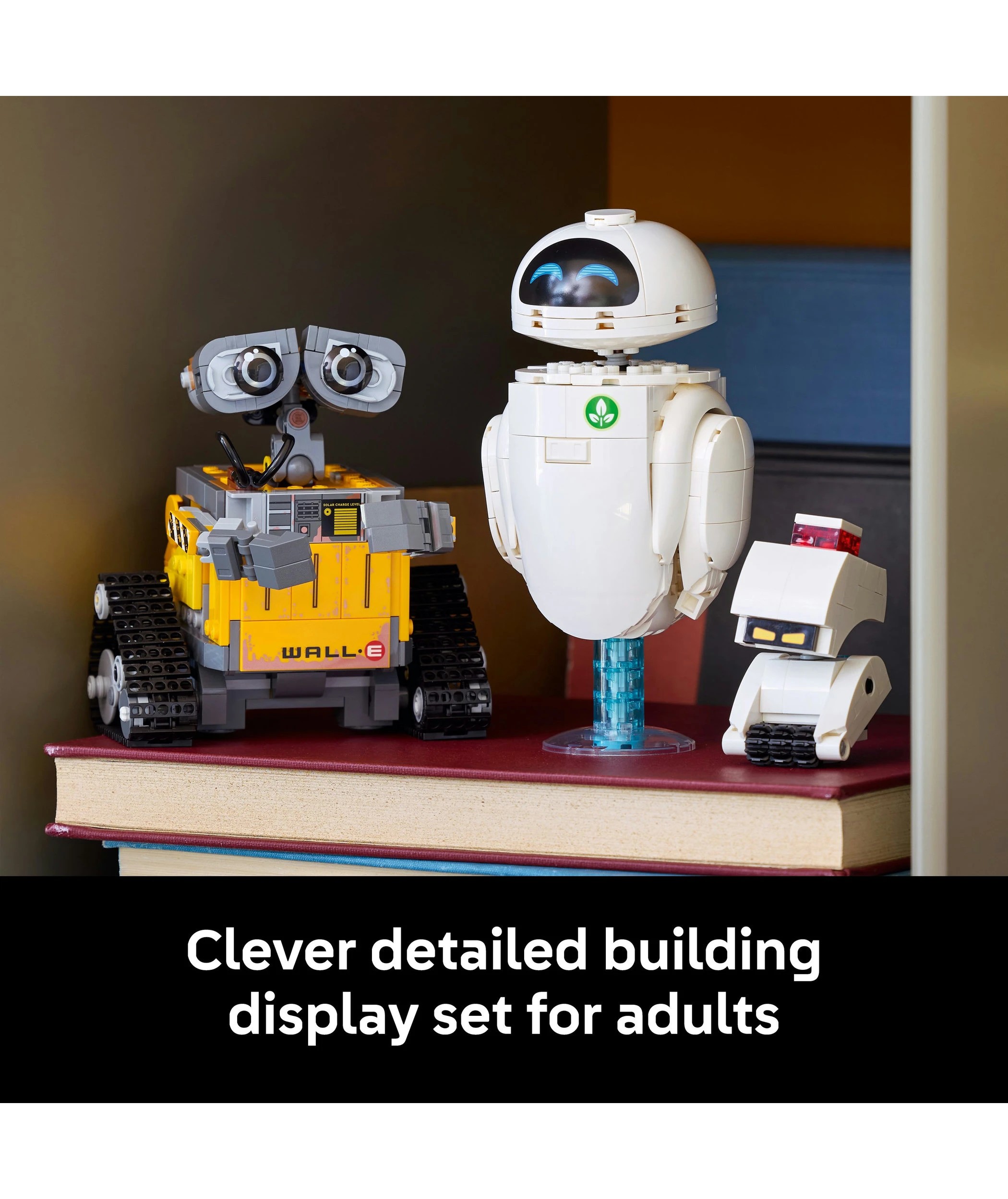 7 LEGO Disney Pixar WALL-E and EVE 43279, 7 of 10