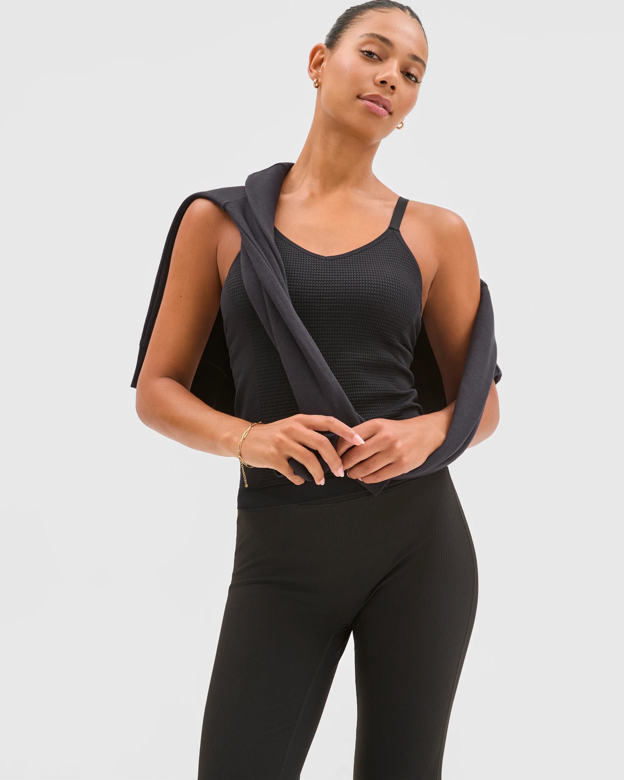 3 Target Active Active Seamfree V-Neck Knit Tank Top BLACK, 3 of 7