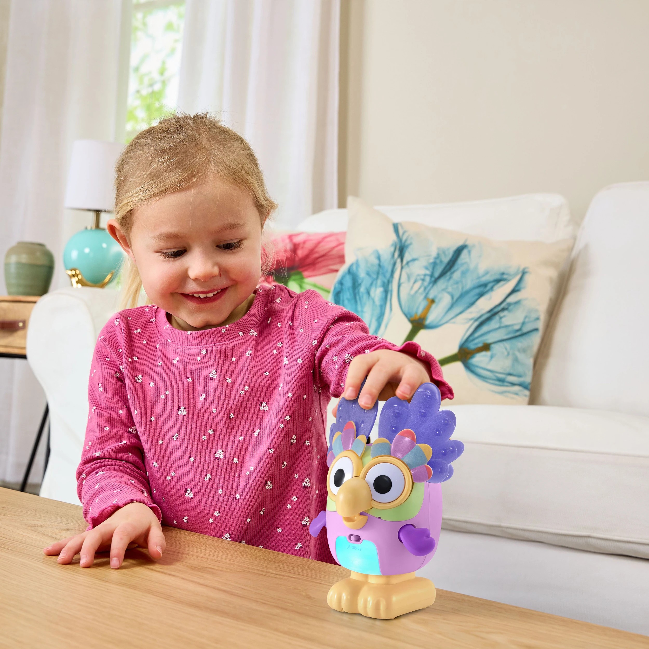 3 VTech Bluey Dancemode Chattermax, 3 of 4