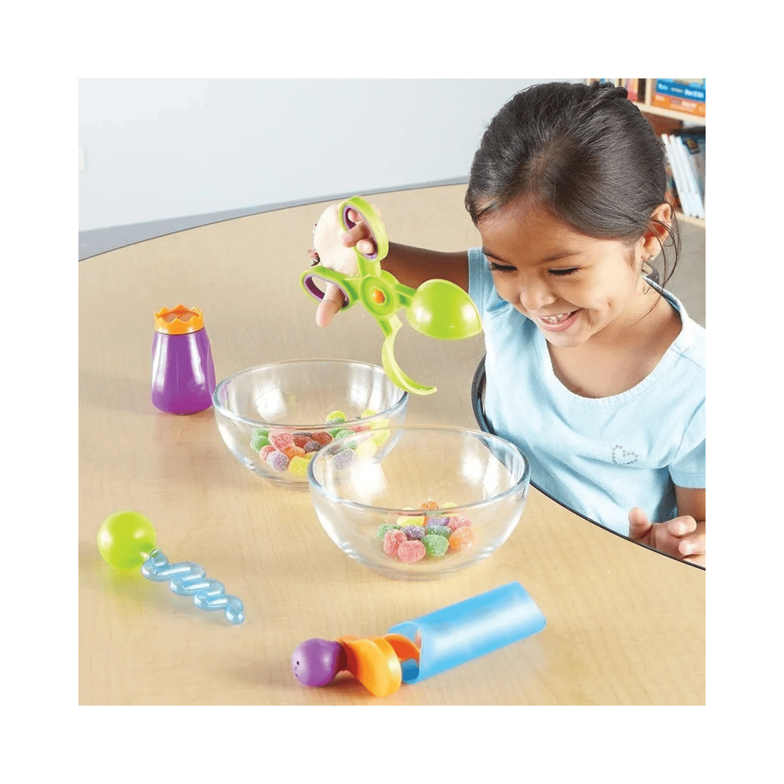 5 Learning Resources Sand and Water Fine Motor Skills Tool Set, 5 of 5