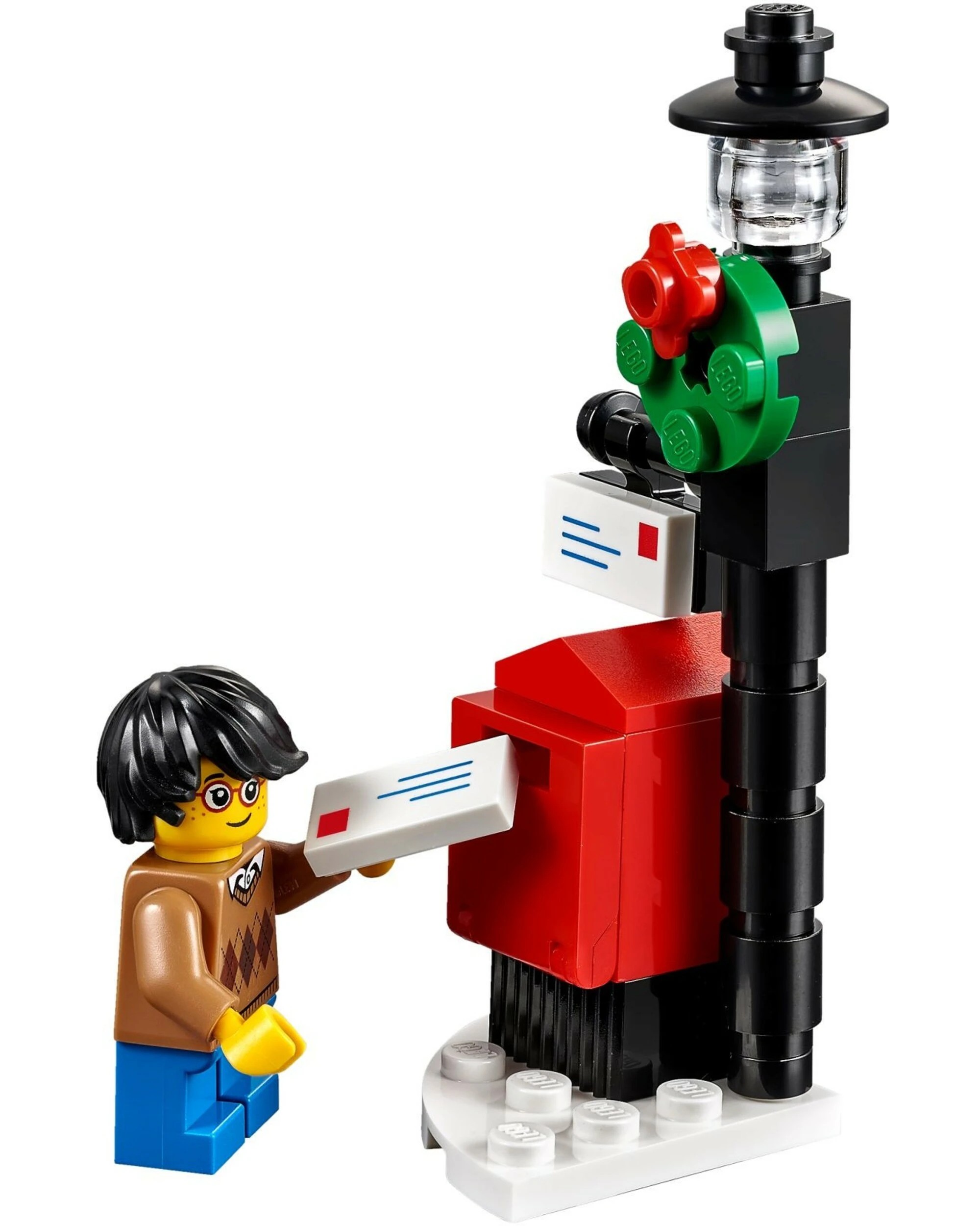 4 LEGO 40263 Seasonal Christmas City Square, 4 of 5