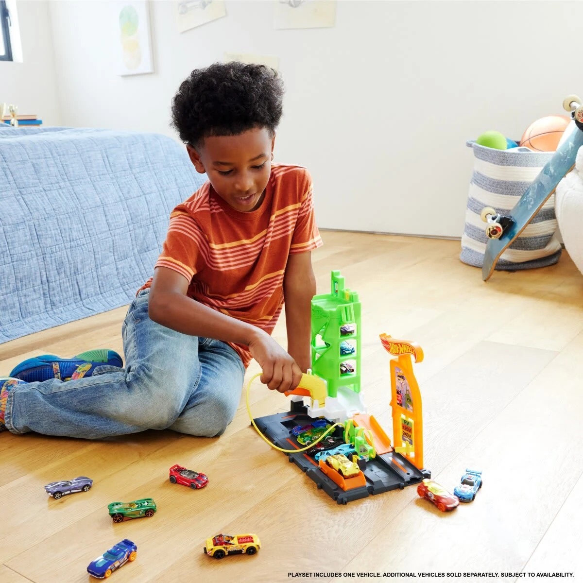 3 Hot Wheels City Super Recharge Fuel Station, 3 of 6