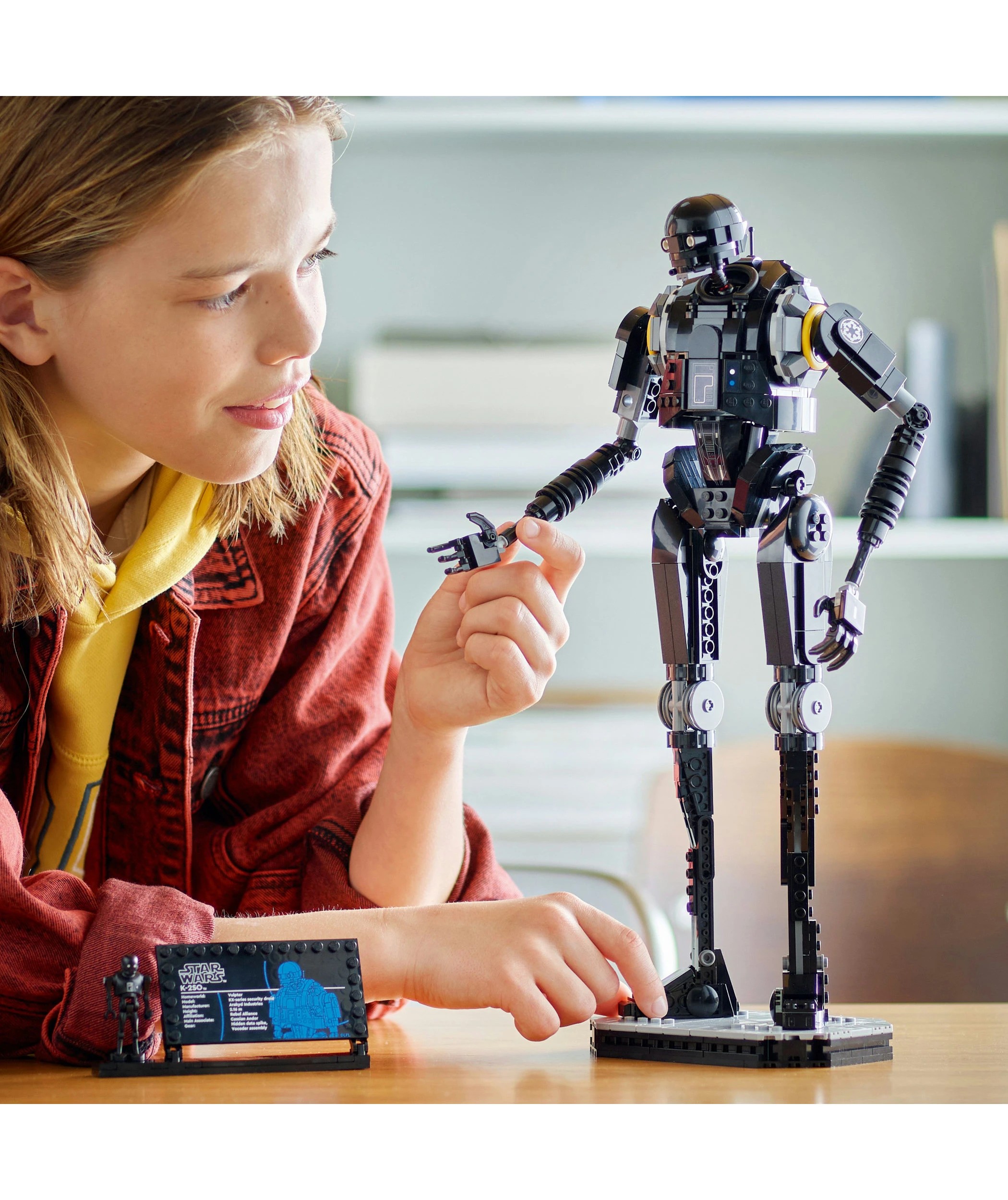 8 LEGO Star Wars K-2SO Security Droid 75434, 8 of 10